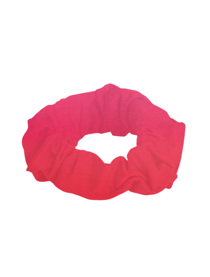 Peggy Red Gradient Scrunchie | Moeva | Scrunchie | Each week unveils new pieces—luxury swimwear, fluid resort silhouettes, and elevated summer-to-evening essentials designed to carry you from coastal escapes to city nights.