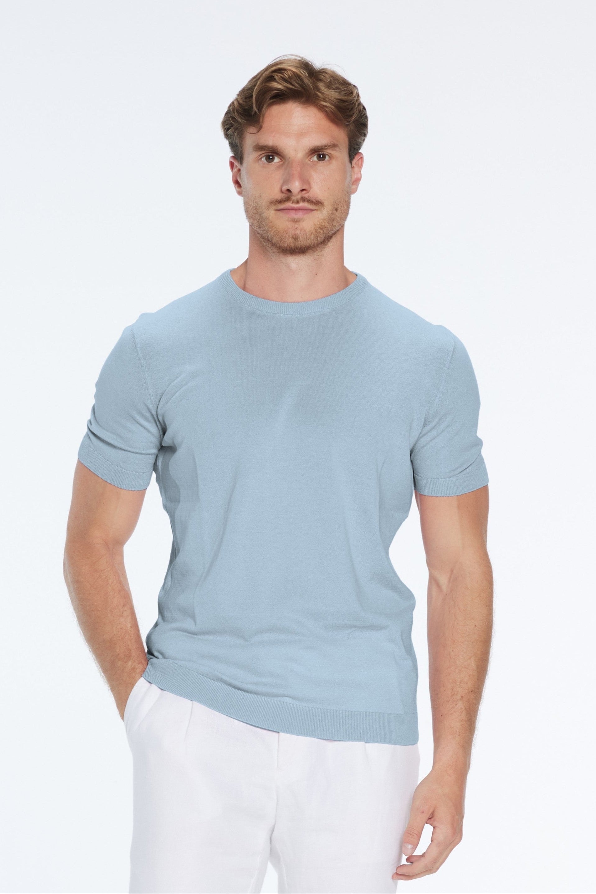 Baron Baby Blue Round-Neck Cotton T-Shirt | Moeva | T-Shirt | Each week unveils new pieces—luxury swimwear, fluid resort silhouettes, and elevated summer-to-evening essentials designed to carry you from coastal escapes to city nights.