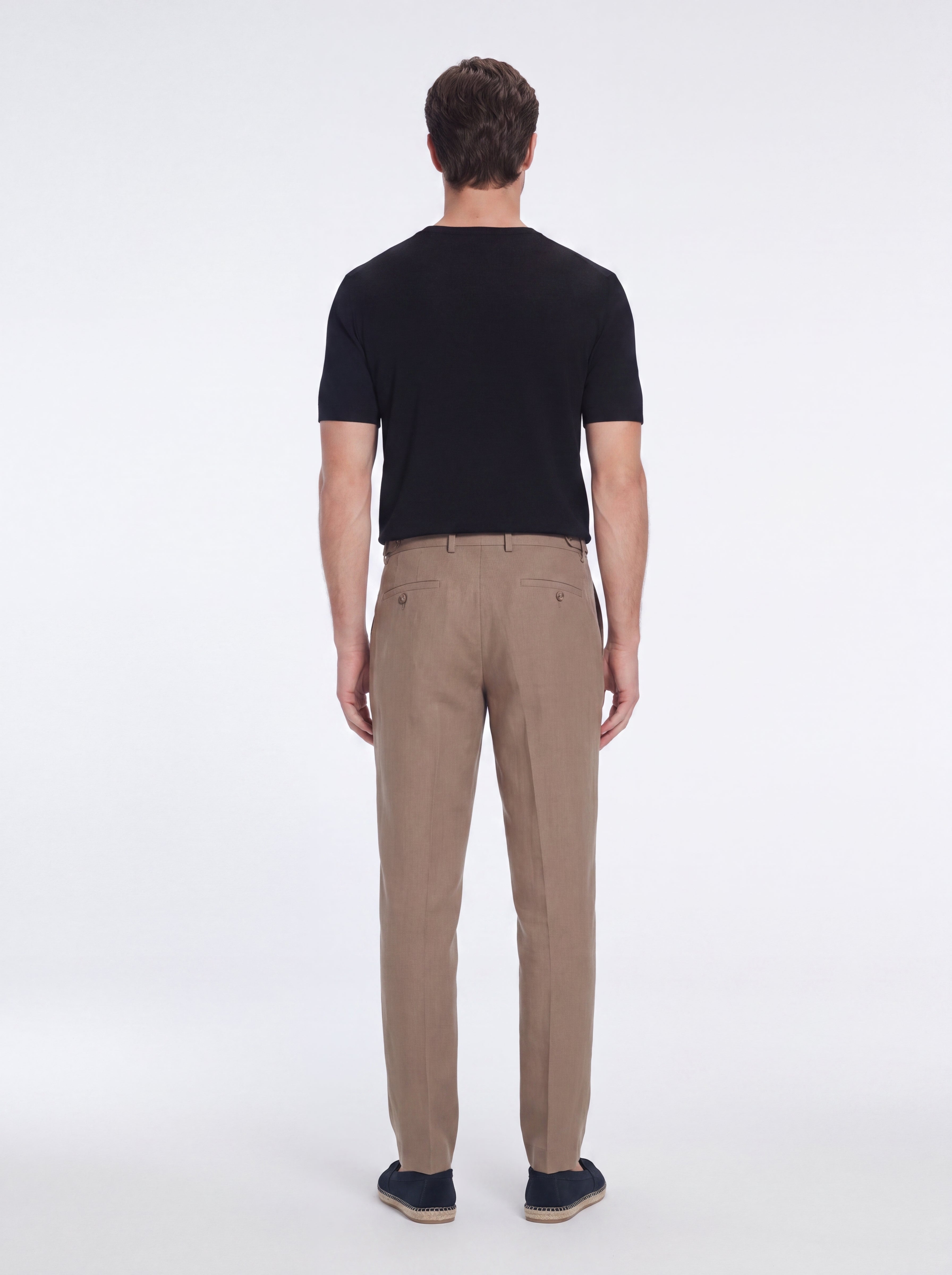 Enzo Taupe Linen Straight-Leg Pants | Moeva | Pants | Each week unveils new pieces—luxury swimwear, fluid resort silhouettes, and elevated summer-to-evening essentials designed to carry you from coastal escapes to city nights.