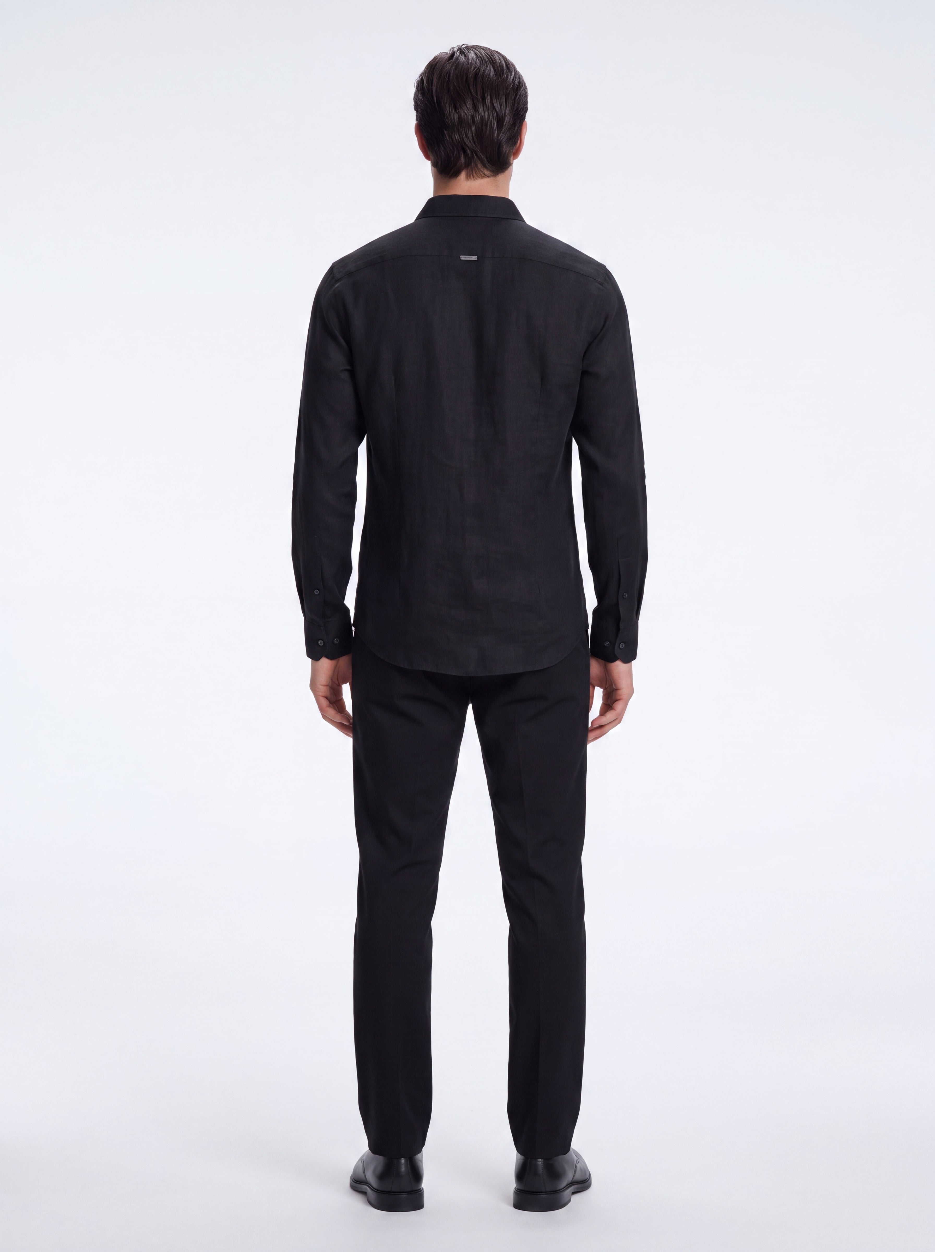James Black Linen Slim-Fit Shirt | Moeva | Shirt | Each week unveils new pieces—luxury swimwear, fluid resort silhouettes, and elevated summer-to-evening essentials designed to carry you from coastal escapes to city nights.