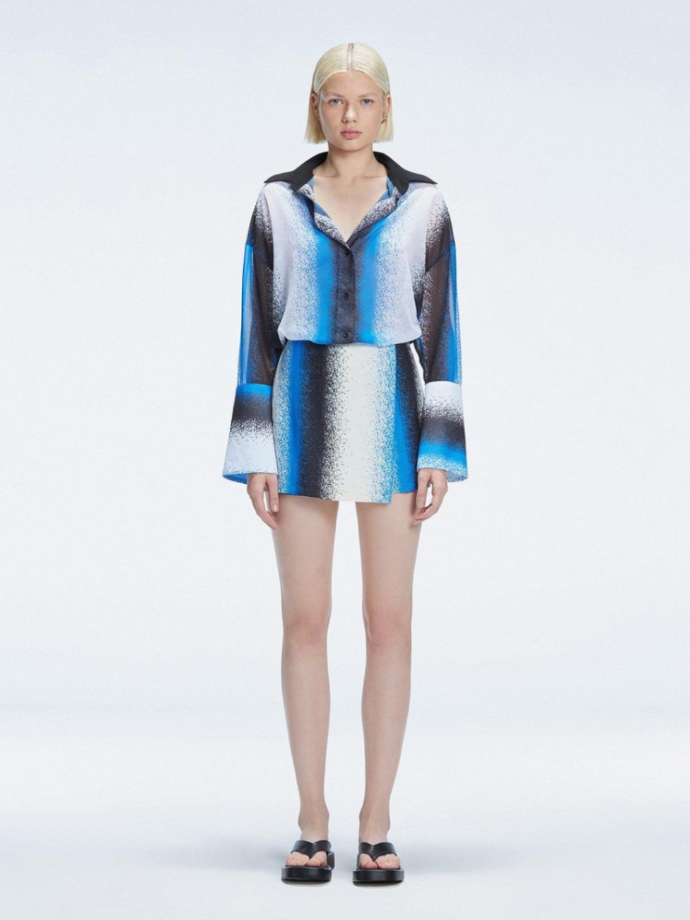 Gillian Blue Degraded Mini Skort | Moeva | Skort | Each week unveils new pieces—luxury swimwear, fluid resort silhouettes, and elevated summer-to-evening essentials designed to carry you from coastal escapes to city nights.