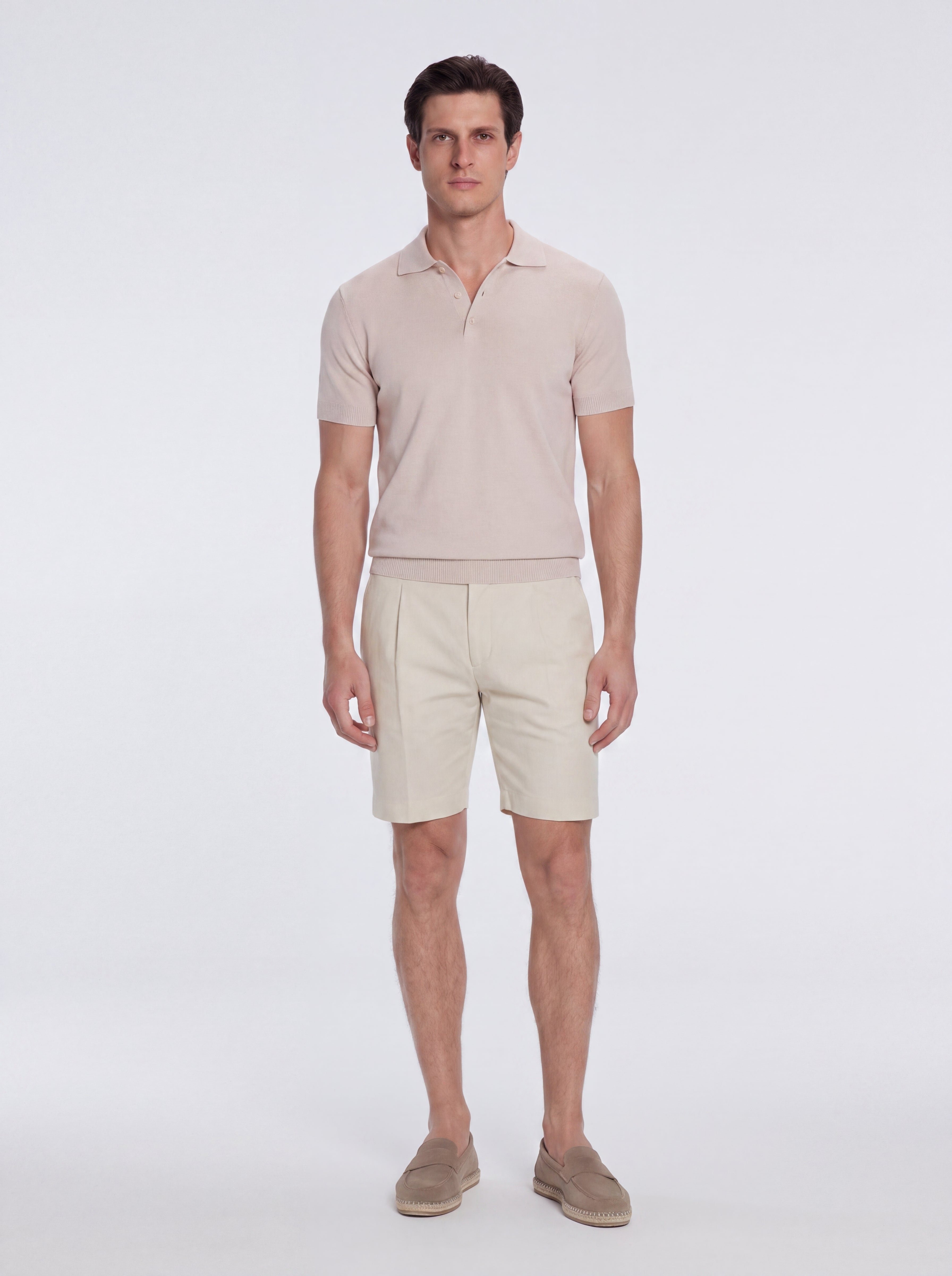 Johan Nude Cotton Polo Shirt whit Buttons | Moeva | T-Shirt | Each week unveils new pieces—luxury swimwear, fluid resort silhouettes, and elevated summer-to-evening essentials designed to carry you from coastal escapes to city nights.