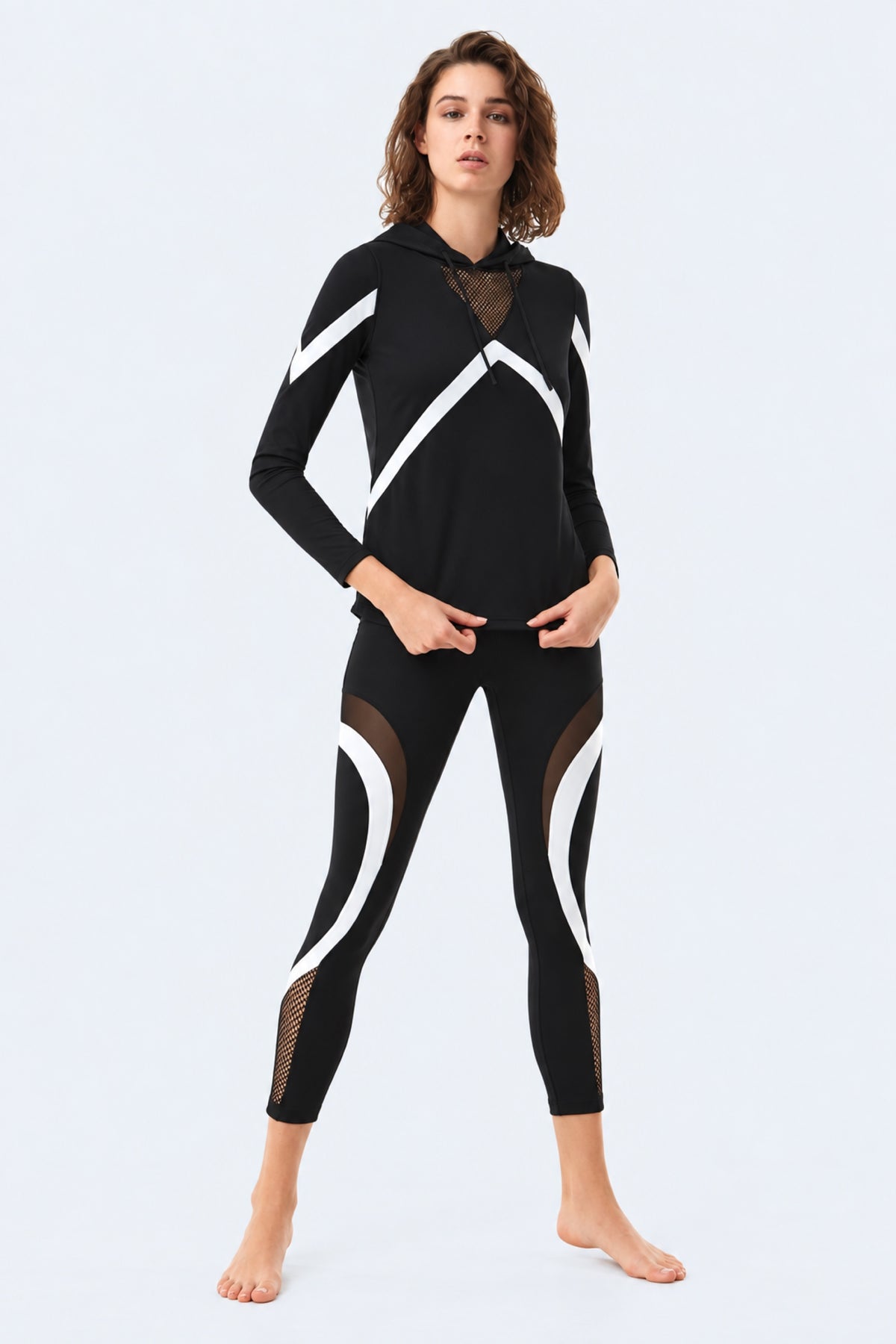 Laura Black/White Hoodie