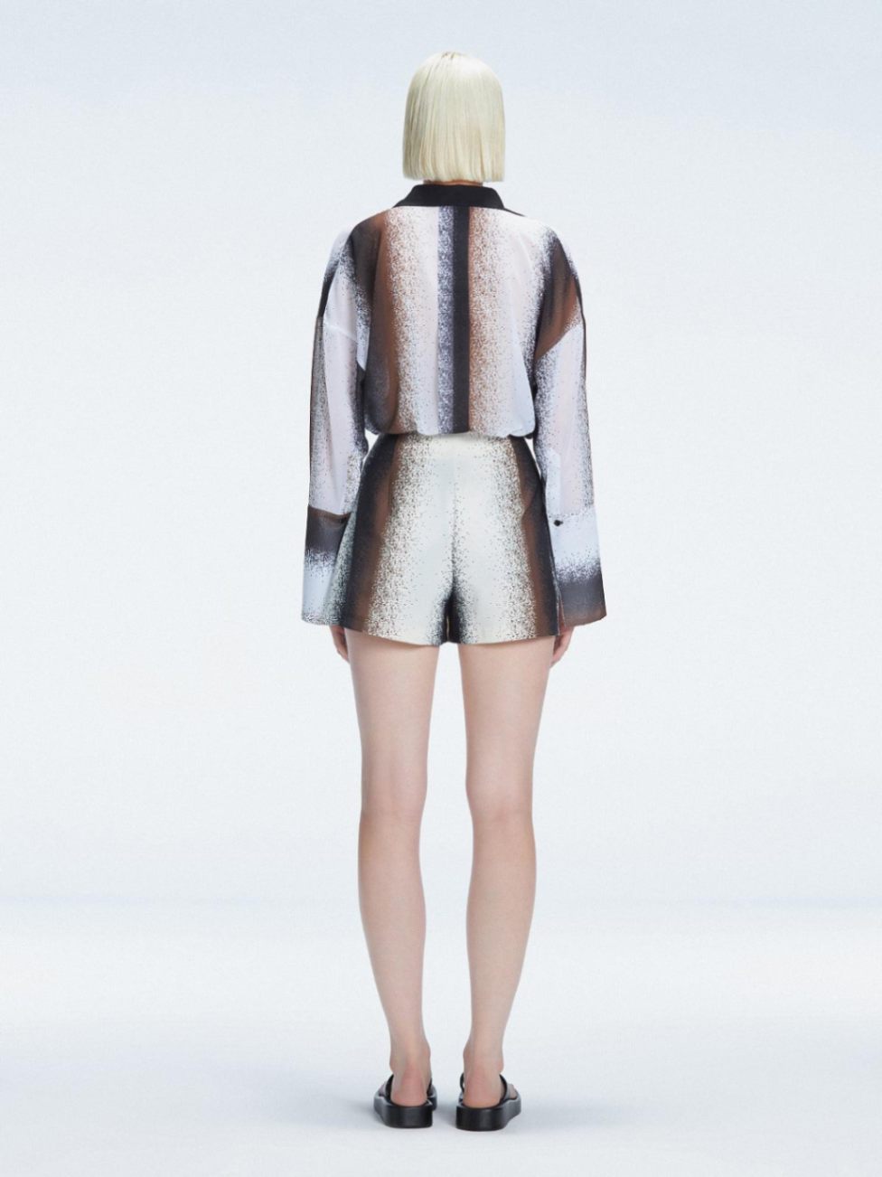 Gillian Black Degraded Mini Skort | Moeva | Skort | Each week unveils new pieces—luxury swimwear, fluid resort silhouettes, and elevated summer-to-evening essentials designed to carry you from coastal escapes to city nights.