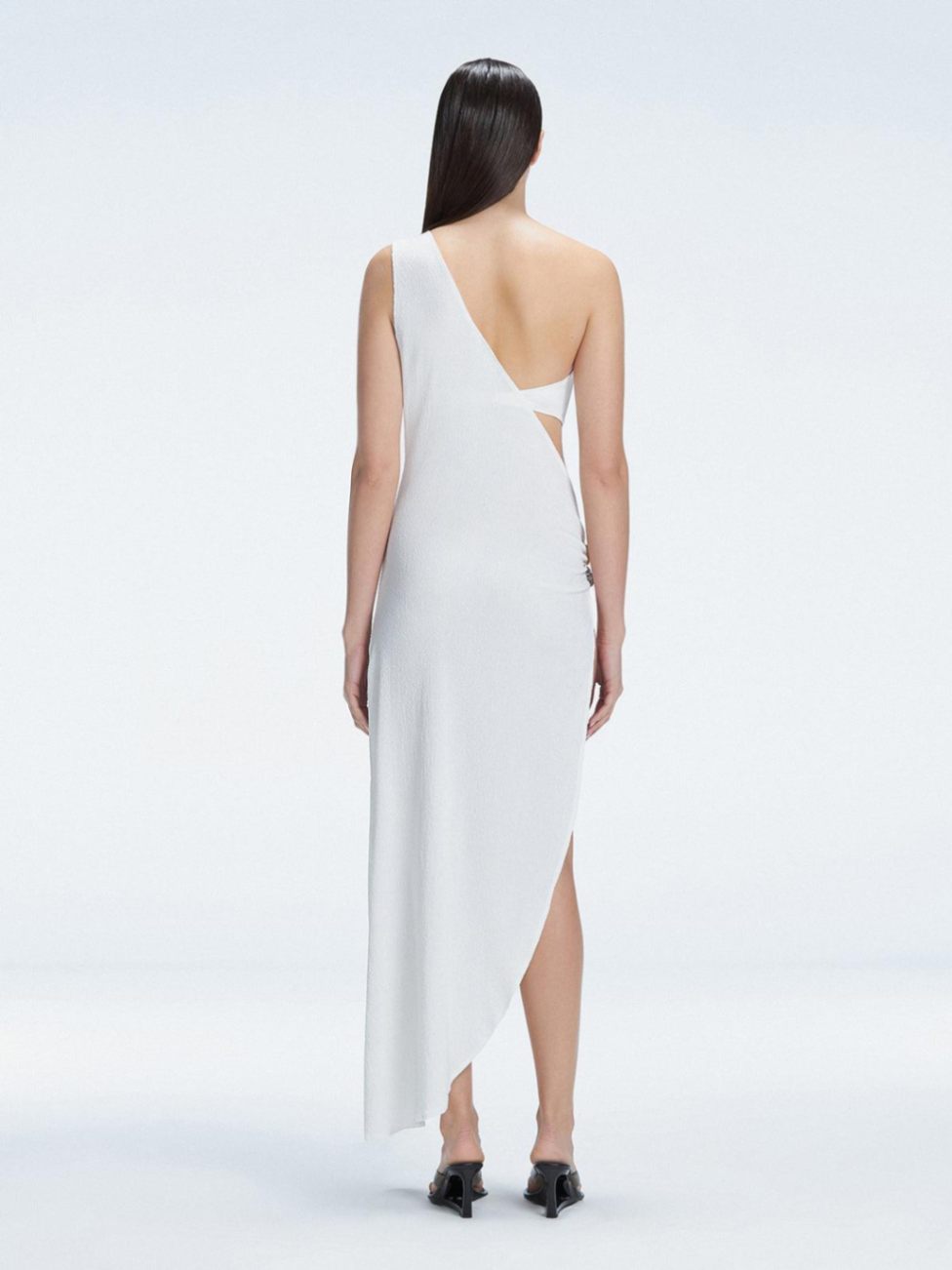Rosa Crespo-Coraline White One Shoulder Asymetrical Maxi Dress | Moeva | Beachwear Dresses | Each week unveils new pieces—luxury swimwear, fluid resort silhouettes, and elevated summer-to-evening essentials designed to carry you from coastal escapes to city nights.