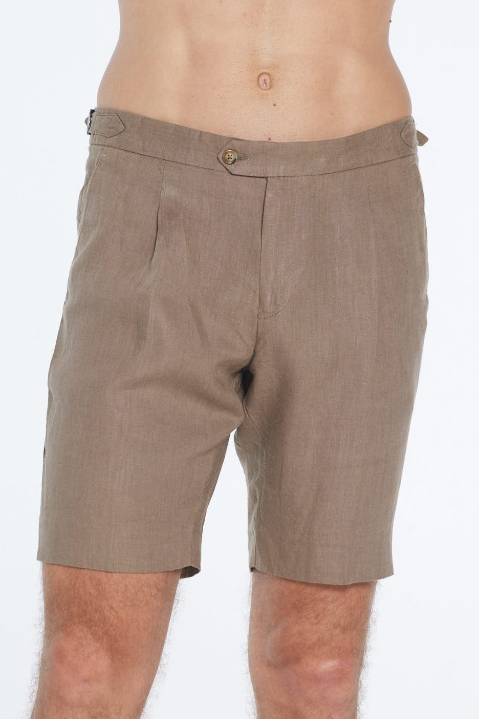 Marco Linen Taupe Shorts | Moeva | Men Shorts | Each week unveils new pieces—luxury swimwear, fluid resort silhouettes, and elevated summer-to-evening essentials designed to carry you from coastal escapes to city nights.