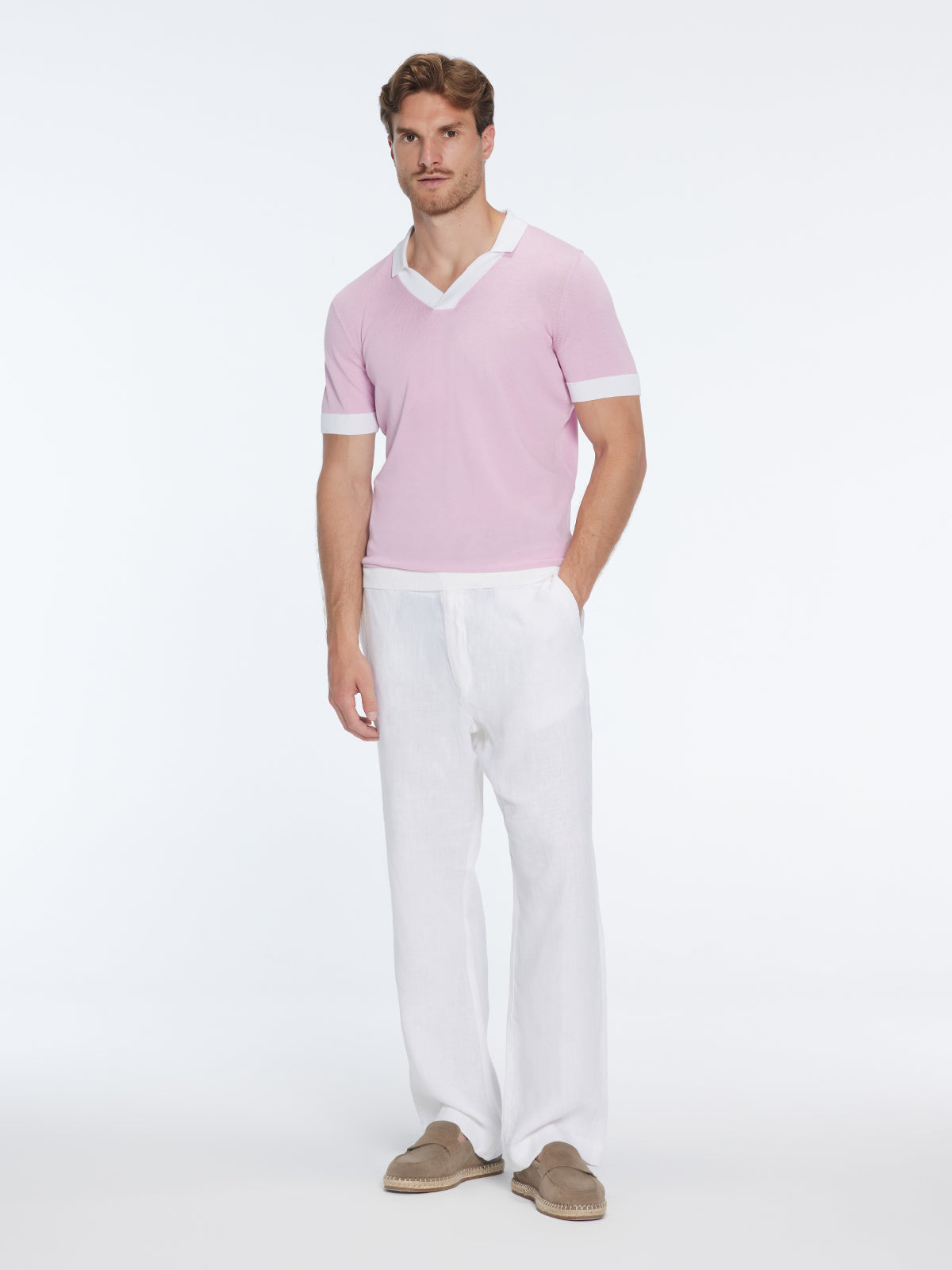 Troy Pink/White V-Neck T-Shirt with Contrast Trim | Moeva | T-Shirt | Each week unveils new pieces—luxury swimwear, fluid resort silhouettes, and elevated summer-to-evening essentials designed to carry you from coastal escapes to city nights.