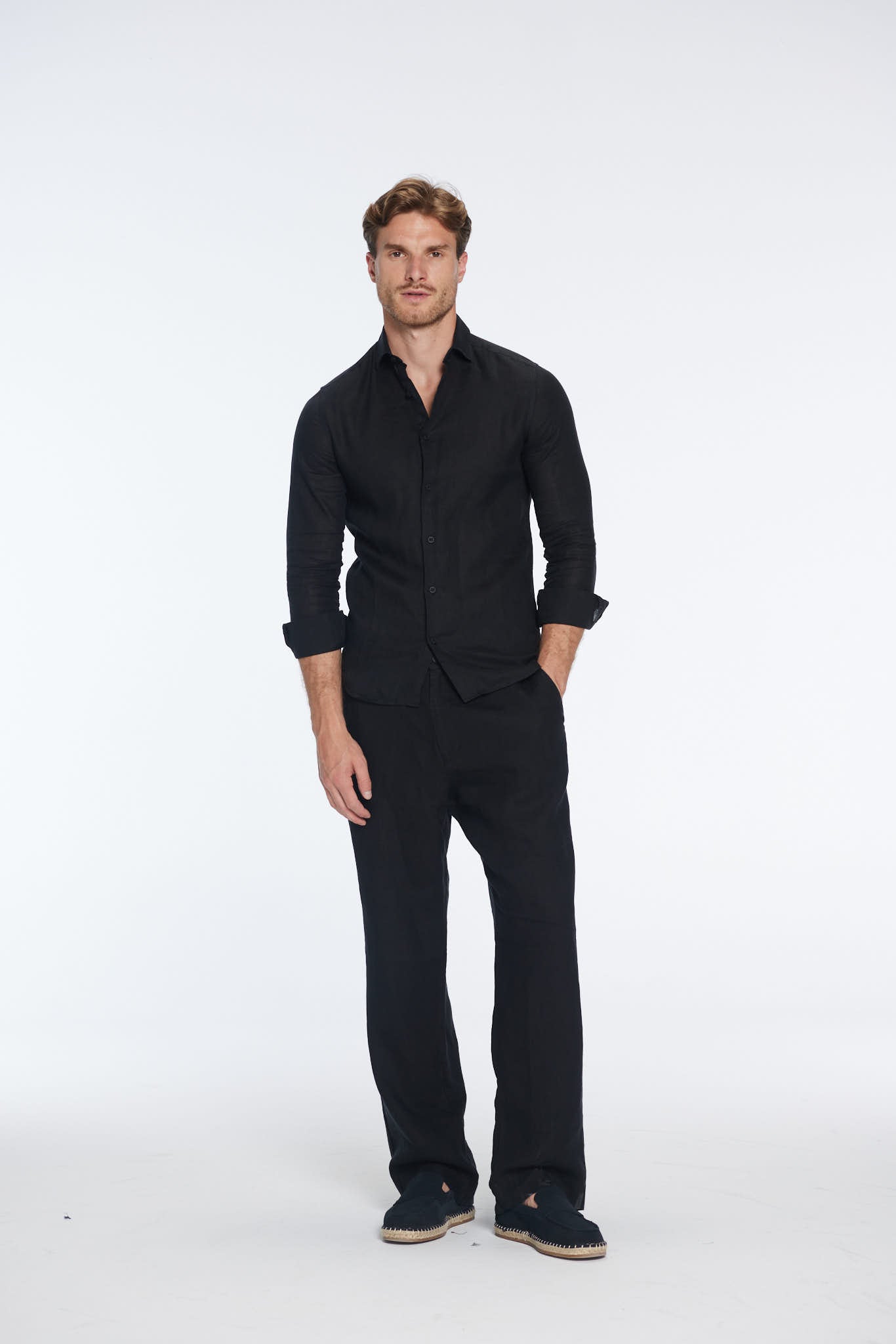 James Black Linen Slim-Fit Shirt | Moeva | Men Classic Collar Shirts | Each week unveils new pieces—luxury swimwear, fluid resort silhouettes, and elevated summer-to-evening essentials designed to carry you from coastal escapes to city nights.
