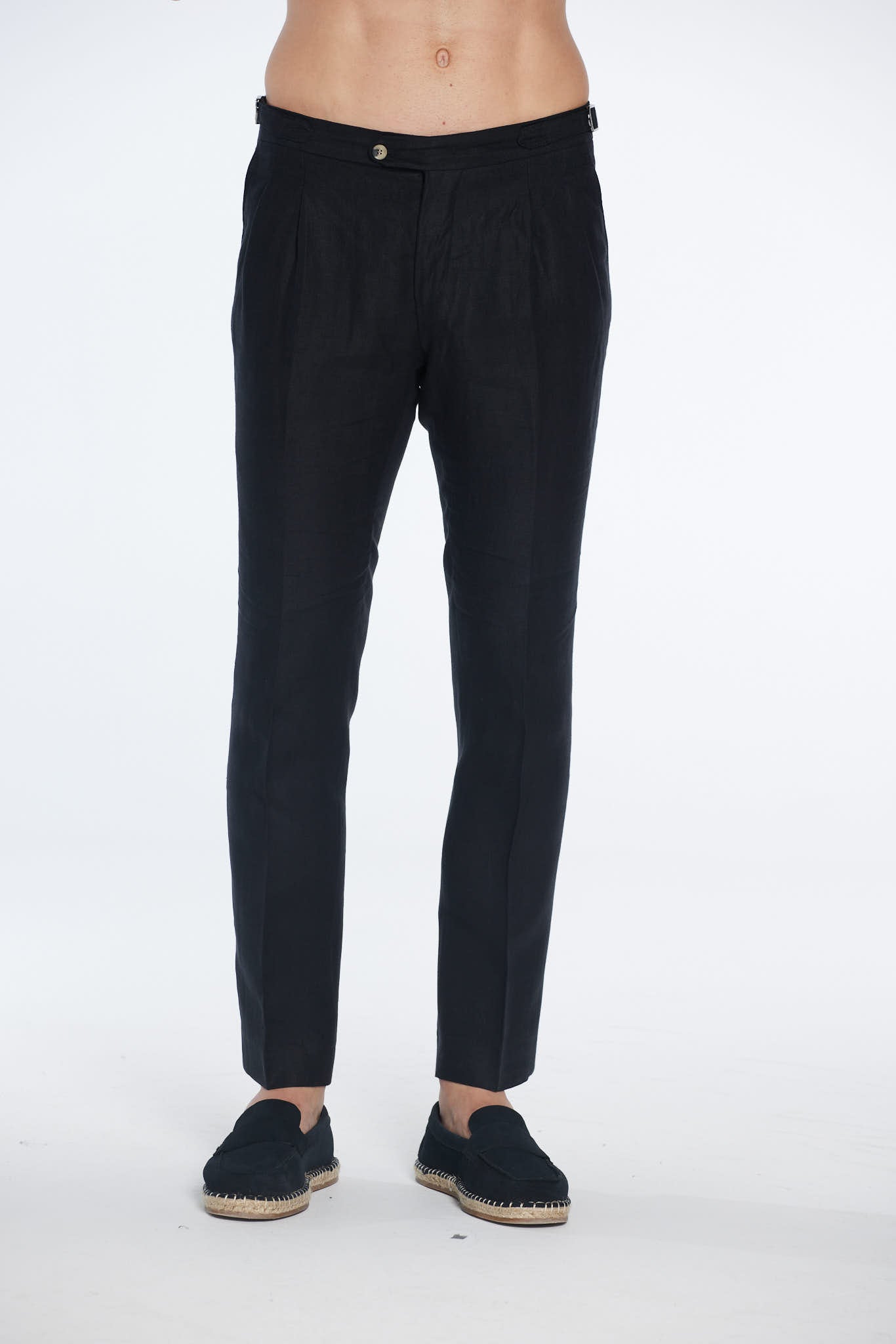 Enzo Black Linen Straight-Leg Pants | Moeva | Men Pants | Each week unveils new pieces—luxury swimwear, fluid resort silhouettes, and elevated summer-to-evening essentials designed to carry you from coastal escapes to city nights.