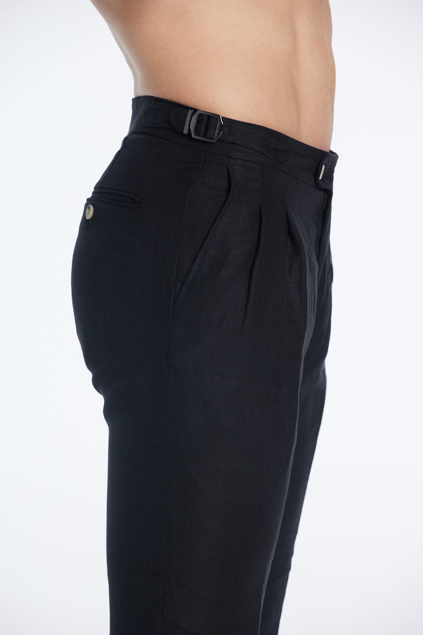 Enzo Black Linen Straight-Leg Pants | Moeva | Men Pants | Each week unveils new pieces—luxury swimwear, fluid resort silhouettes, and elevated summer-to-evening essentials designed to carry you from coastal escapes to city nights.