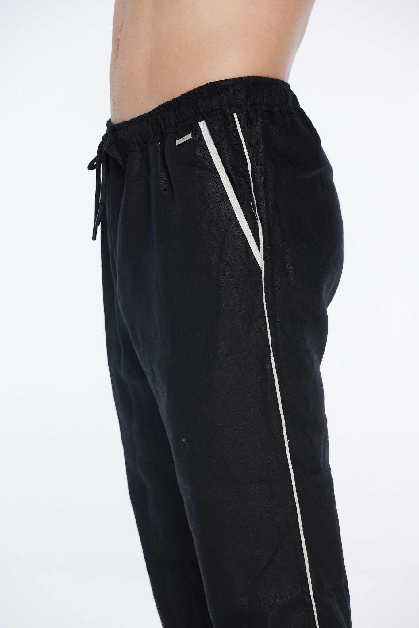 Joseph Black Linen Straight-Leg Pants | Moeva | Men Pants | Each week unveils new pieces—luxury swimwear, fluid resort silhouettes, and elevated summer-to-evening essentials designed to carry you from coastal escapes to city nights.