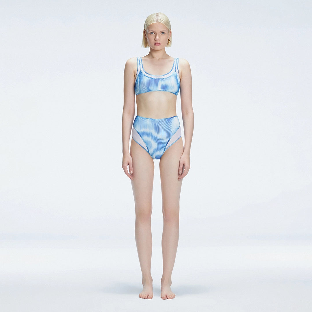 Rosalind Blue Optical Scoop Neck High Waist 3D Print Bikini Sets | Moeva | Bikini Sets | Each week unveils new pieces—luxury swimwear, fluid resort silhouettes, and elevated summer-to-evening essentials designed to carry you from coastal escapes to city nights.