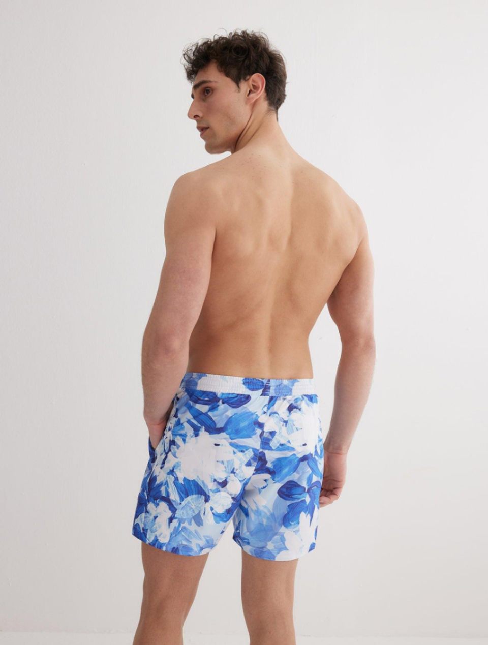 Louis Blue Abstract Quick-Dry Swim Shorts | Moeva | Men Ultralight Swim Shorts | Each week unveils new pieces—luxury swimwear, fluid resort silhouettes, and elevated summer-to-evening essentials designed to carry you from coastal escapes to city nights.