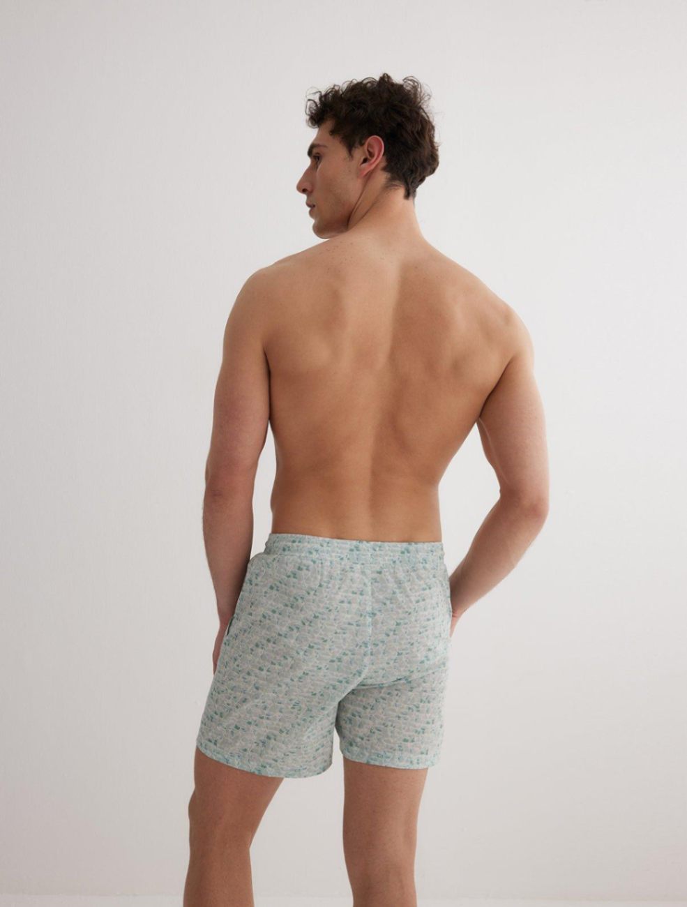Louis Green Abstract Quick-Dry Swim Shorts | Moeva | Men Ultralight Swim Shorts | Each week unveils new pieces—luxury swimwear, fluid resort silhouettes, and elevated summer-to-evening essentials designed to carry you from coastal escapes to city nights.