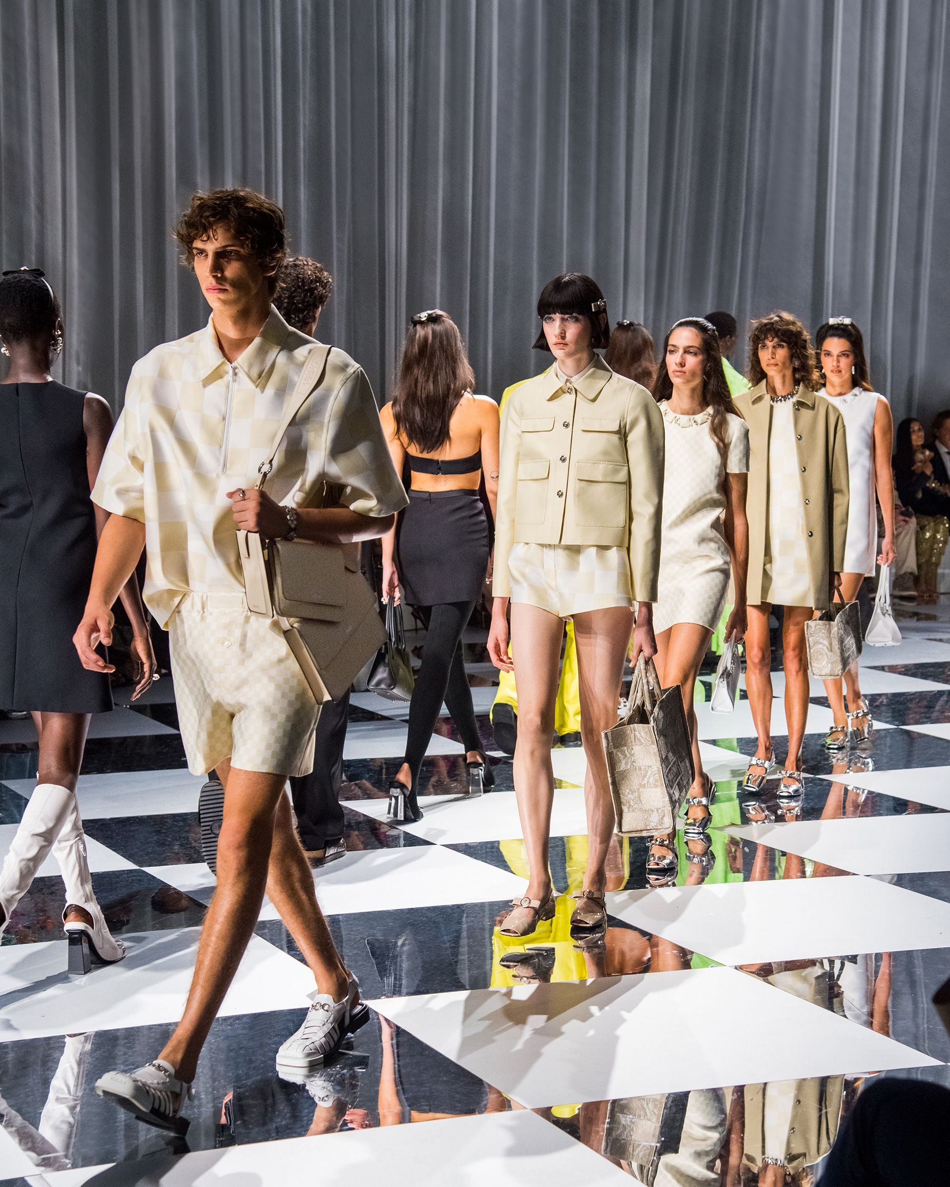 Milan Fashion Week: Runway Highlights and Trendsetters