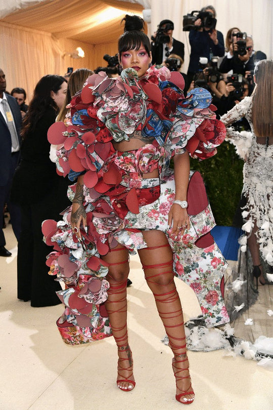 Celebrating the Best Floral Looks from the Met Gala Red Carpet - Moeva