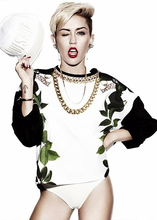 Miley Cyrus - Moeva