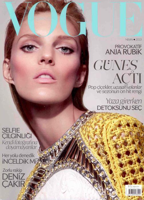 VOGUE TURKEY - Moeva