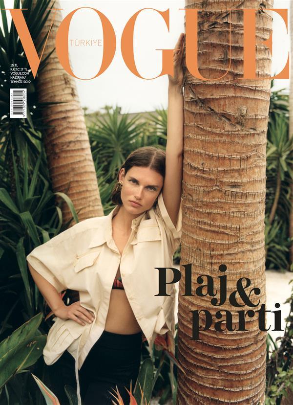 VOGUE TURKEY - Moeva