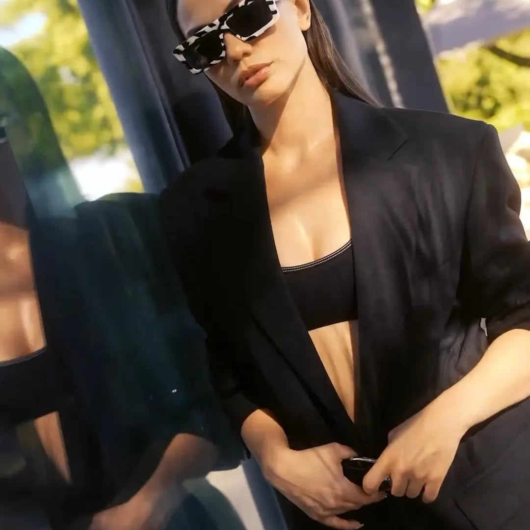 Demet Özdemir - Ilari Bikini Scoop Neck Black Top | Moeva | Bikini Top | Each week unveils new pieces—luxury swimwear, fluid resort silhouettes, and elevated summer-to-evening essentials designed to carry you from coastal escapes to city nights.