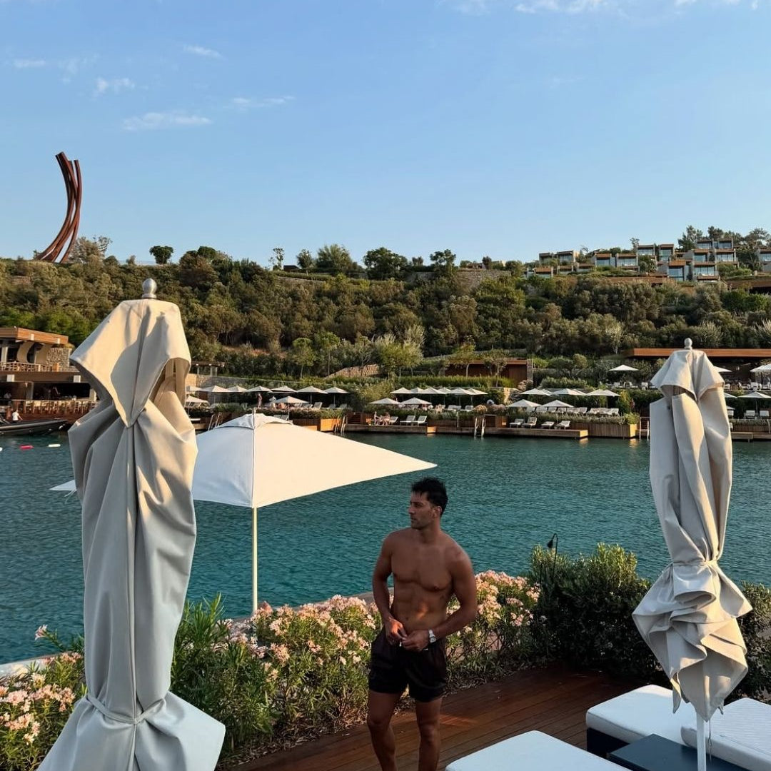 Caner Yıldırım - Louis Brown Quick-Dry Swim Shorts | Moeva | Shorts | Each week unveils new pieces—luxury swimwear, fluid resort silhouettes, and elevated summer-to-evening essentials designed to carry you from coastal escapes to city nights.