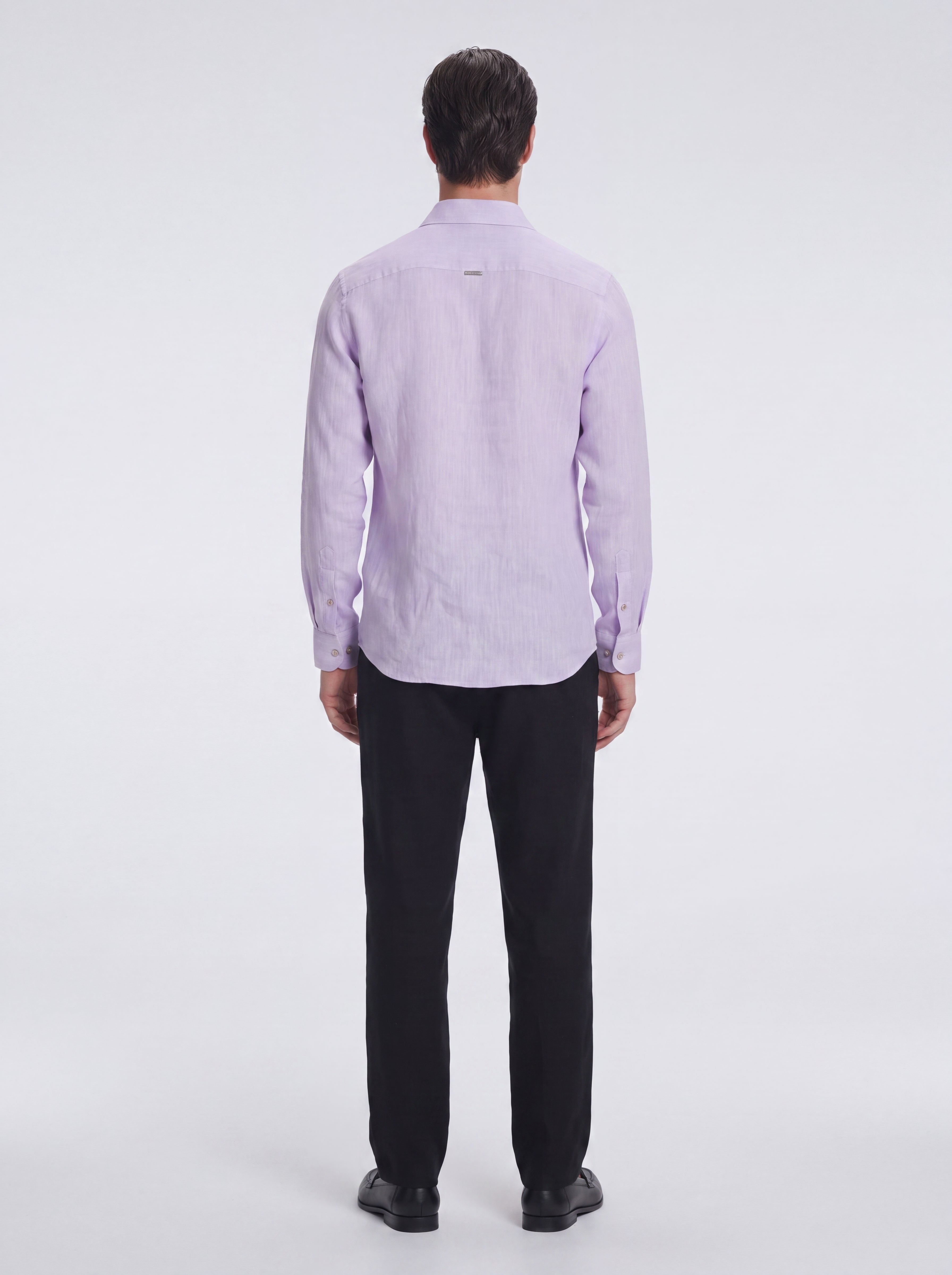James Lilac Linen Slim-Fit Shirt | Moeva | Shirt | Each week unveils new pieces—luxury swimwear, fluid resort silhouettes, and elevated summer-to-evening essentials designed to carry you from coastal escapes to city nights.