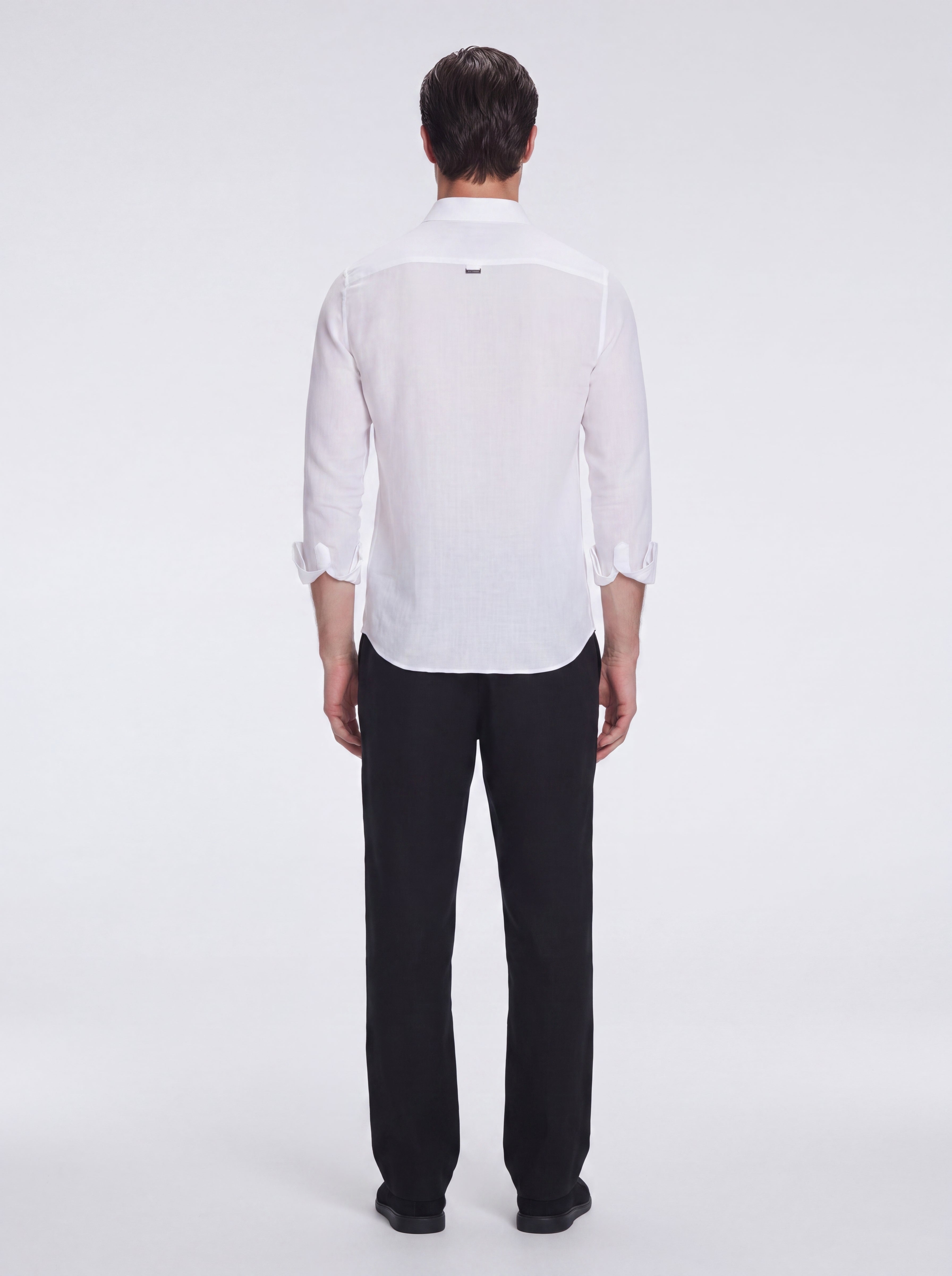 James White Linen Slim-Fit Shirt | Moeva | Shirt | Each week unveils new pieces—luxury swimwear, fluid resort silhouettes, and elevated summer-to-evening essentials designed to carry you from coastal escapes to city nights.