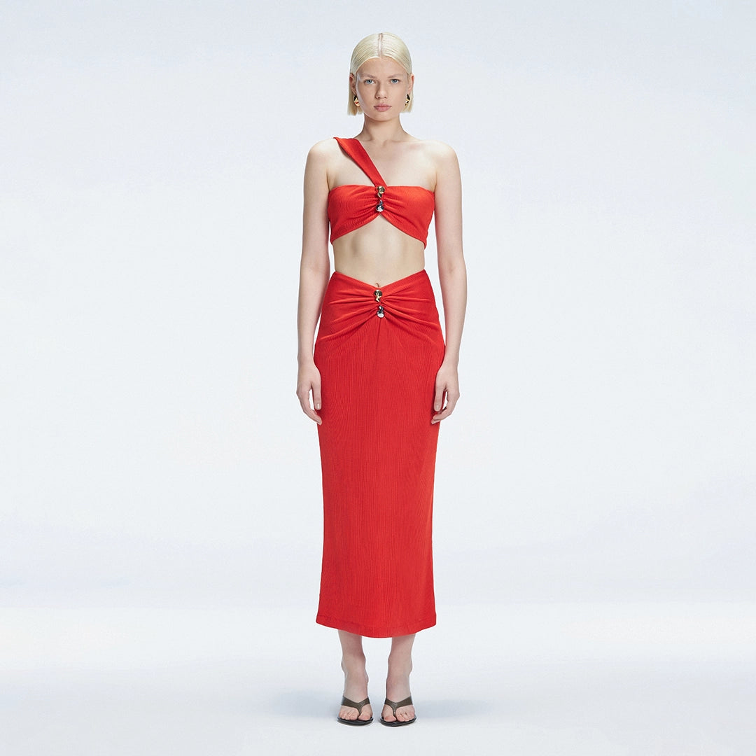 Lane Red Textured One Shoulder Crop Top | Moeva | | Each week unveils new pieces—luxury swimwear, fluid resort silhouettes, and elevated summer-to-evening essentials designed to carry you from coastal escapes to city nights.