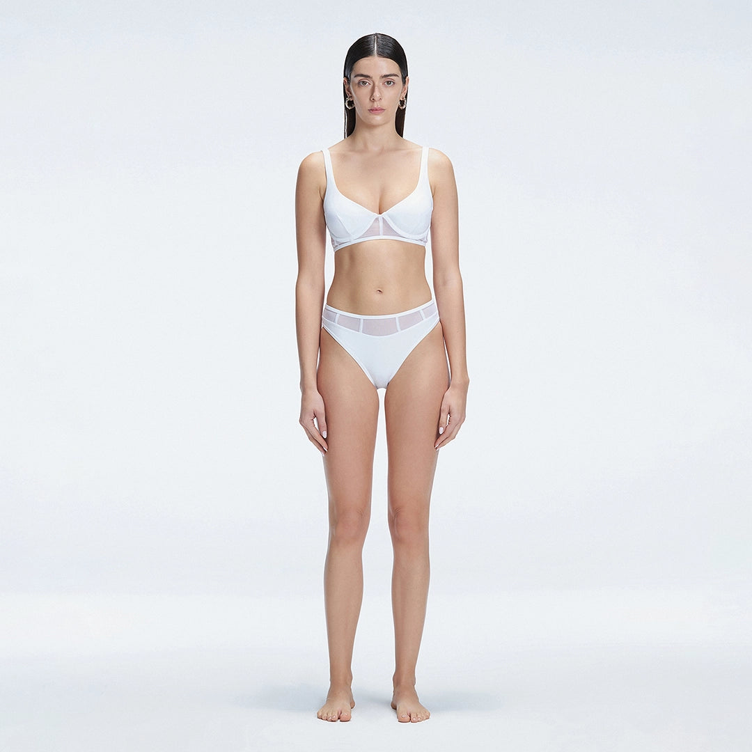 Lorelai White Underwired Full Coverage Solid Bikini Sets | Moeva | Bikini Sets | Each week unveils new pieces—luxury swimwear, fluid resort silhouettes, and elevated summer-to-evening essentials designed to carry you from coastal escapes to city nights.