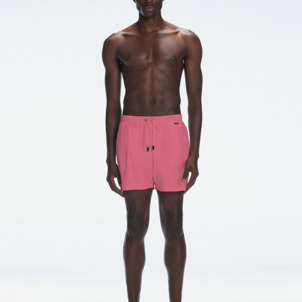 Louis Pink Quick-Dry Swim Shorts | Moeva | Shorts | Each week unveils new pieces—luxury swimwear, fluid resort silhouettes, and elevated summer-to-evening essentials designed to carry you from coastal escapes to city nights.