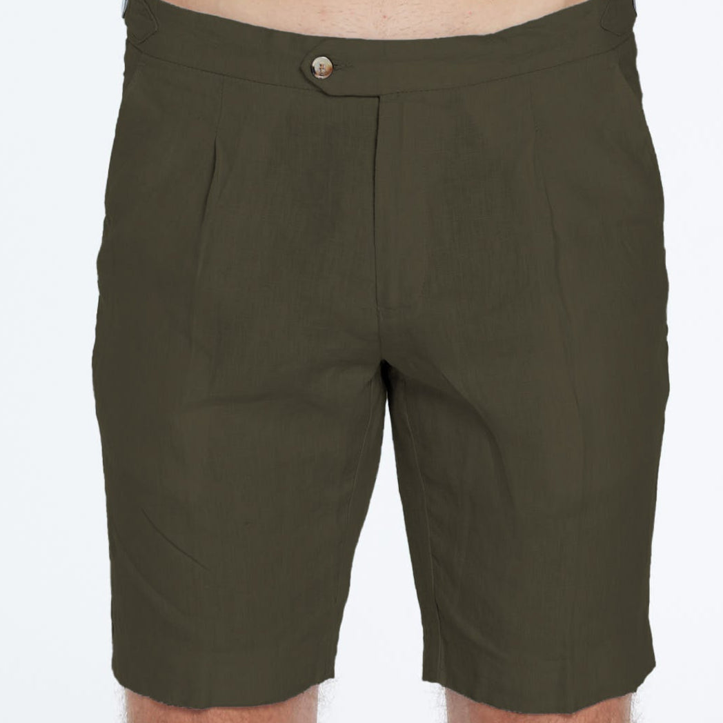 Marco Linen Army Green Shorts | Moeva | Shorts | Each week unveils new pieces—luxury swimwear, fluid resort silhouettes, and elevated summer-to-evening essentials designed to carry you from coastal escapes to city nights.
