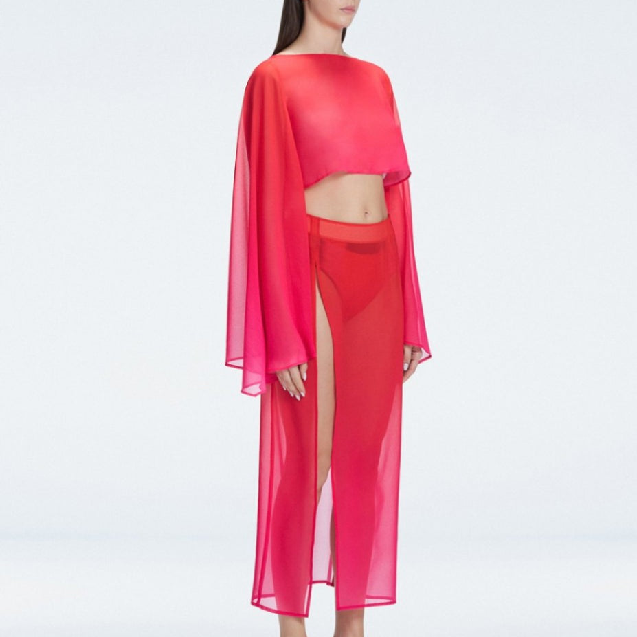 Samantha Pink Optical Long Sleeve Crop Top | Moeva | Crop Top | Each week unveils new pieces—luxury swimwear, fluid resort silhouettes, and elevated summer-to-evening essentials designed to carry you from coastal escapes to city nights.