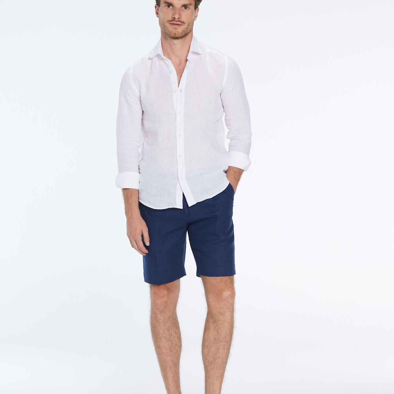 Marco Linen Dark Blue Shorts | Moeva | Shorts | Each week unveils new pieces—luxury swimwear, fluid resort silhouettes, and elevated summer-to-evening essentials designed to carry you from coastal escapes to city nights.