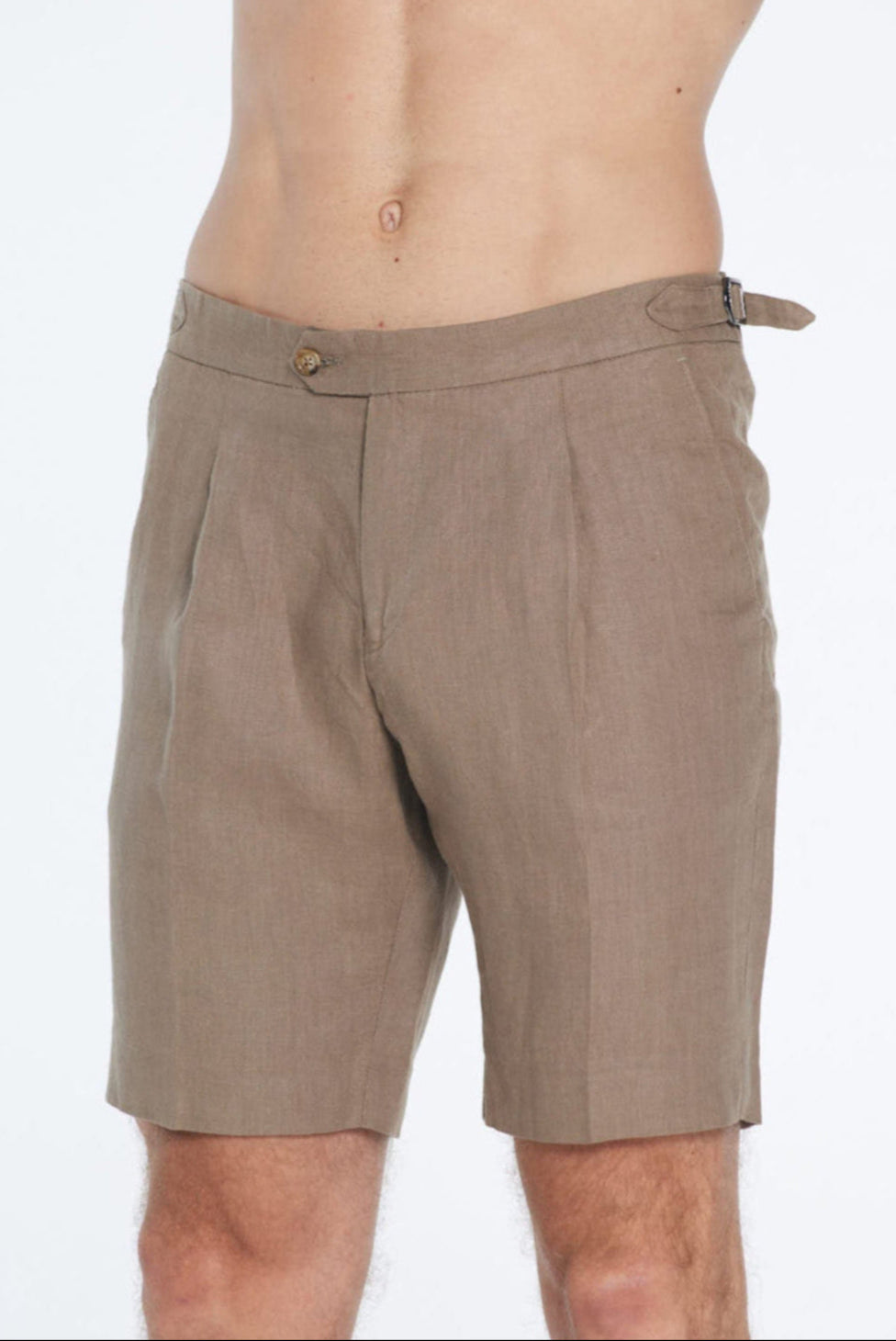 Marco Linen Taupe Shorts | Moeva | Men Shorts | Each week unveils new pieces—luxury swimwear, fluid resort silhouettes, and elevated summer-to-evening essentials designed to carry you from coastal escapes to city nights.