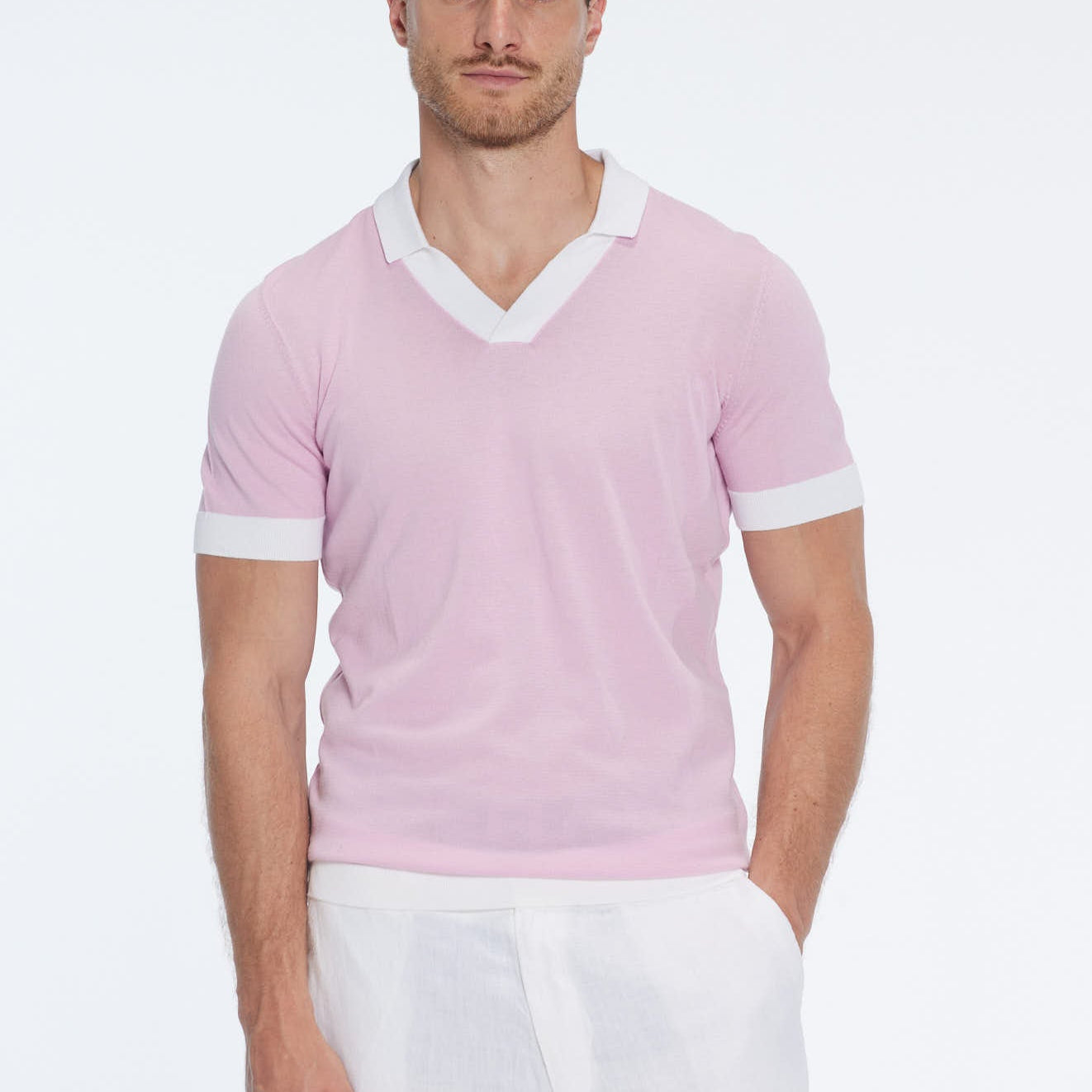 Troy Pink/White V-Neck T-Shirt with Contrast Trim | Moeva | T-Shirt | Each week unveils new pieces—luxury swimwear, fluid resort silhouettes, and elevated summer-to-evening essentials designed to carry you from coastal escapes to city nights.
