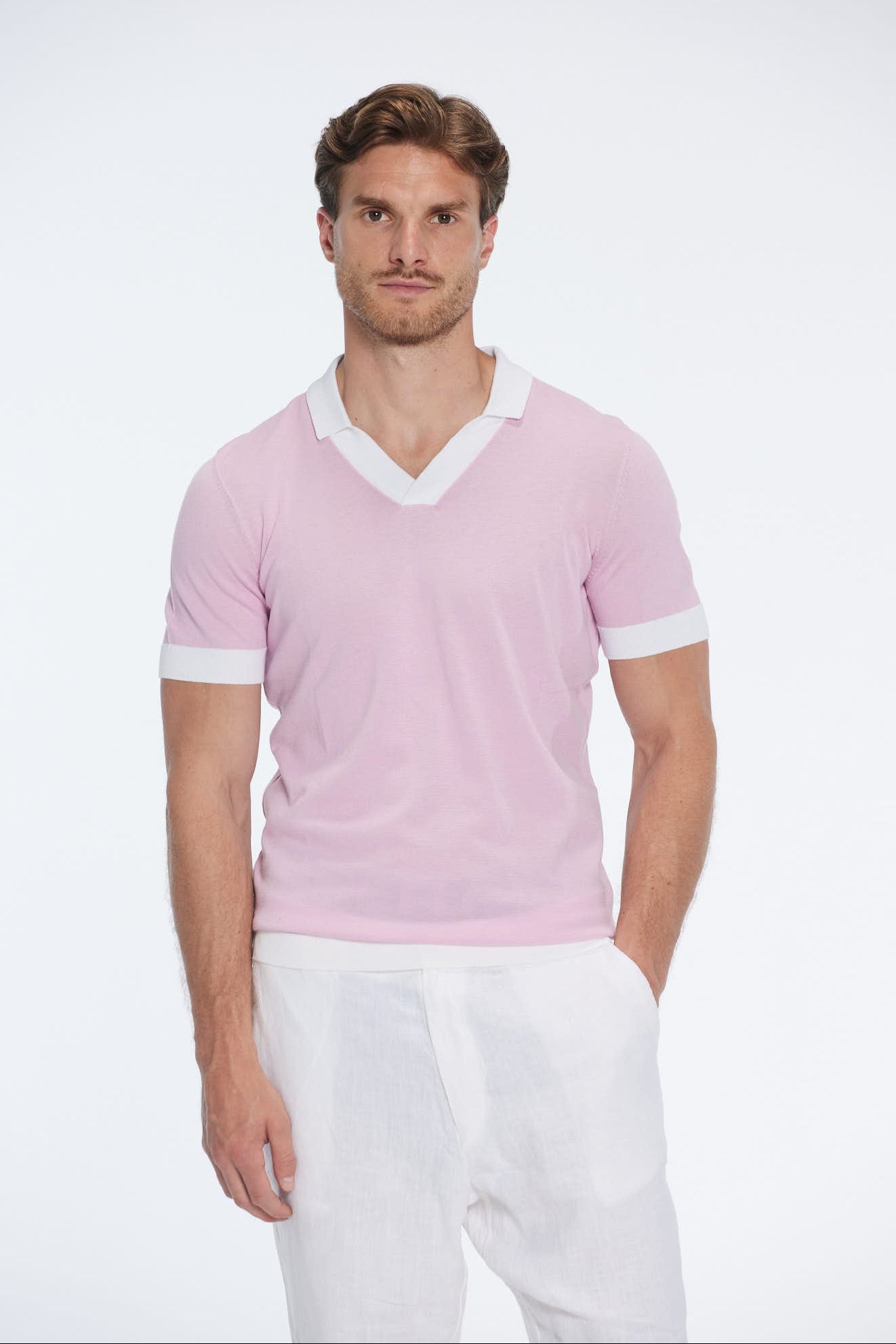 Troy Pink/White V-Neck T-Shirt with Contrast Trim | Moeva | | Each week unveils new pieces—luxury swimwear, fluid resort silhouettes, and elevated summer-to-evening essentials designed to carry you from coastal escapes to city nights.