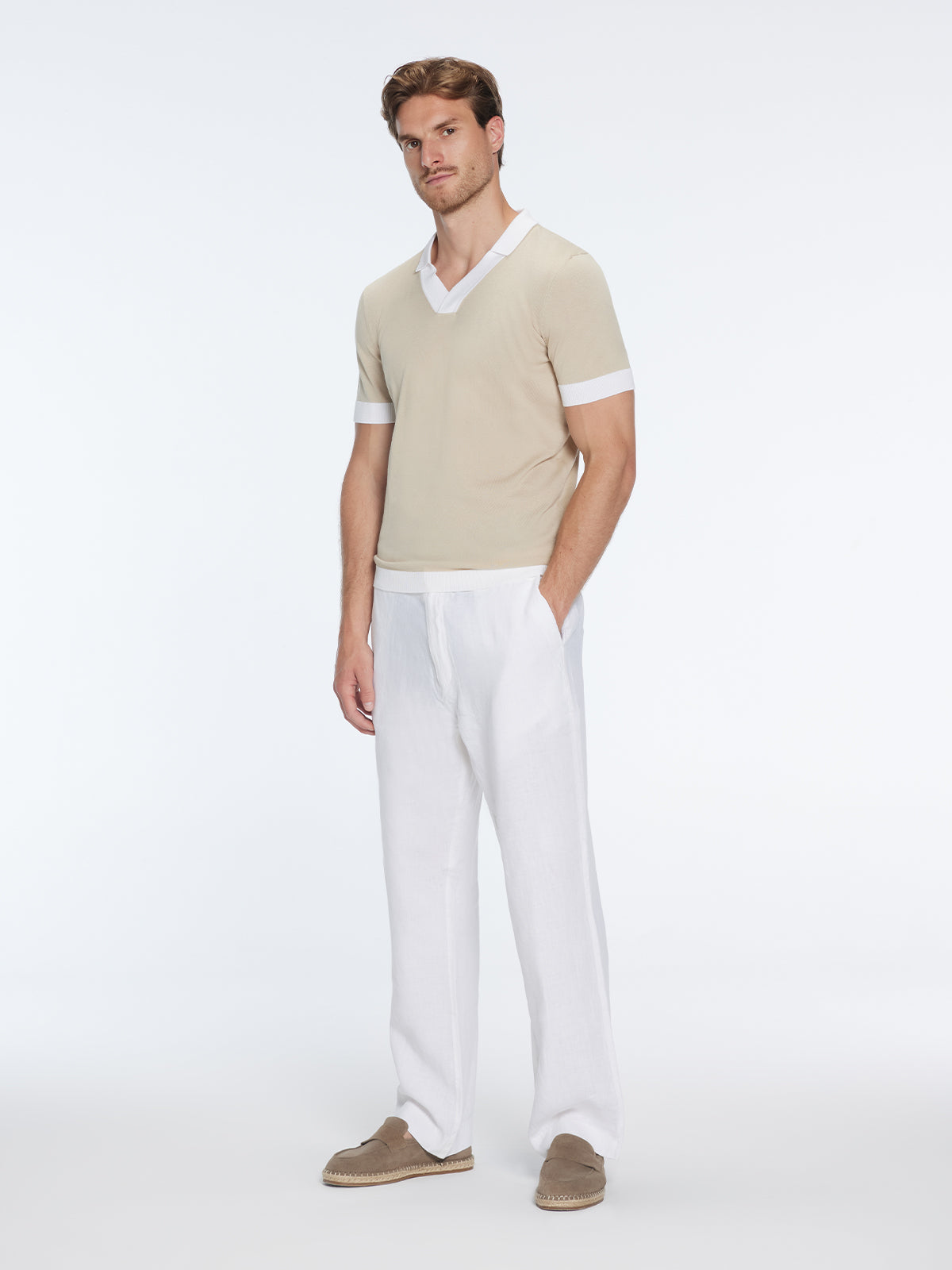 Troy Nude/White V-Neck T-Shirt with Contrast Trim | Moeva | T-Shirt | Each week unveils new pieces—luxury swimwear, fluid resort silhouettes, and elevated summer-to-evening essentials designed to carry you from coastal escapes to city nights.