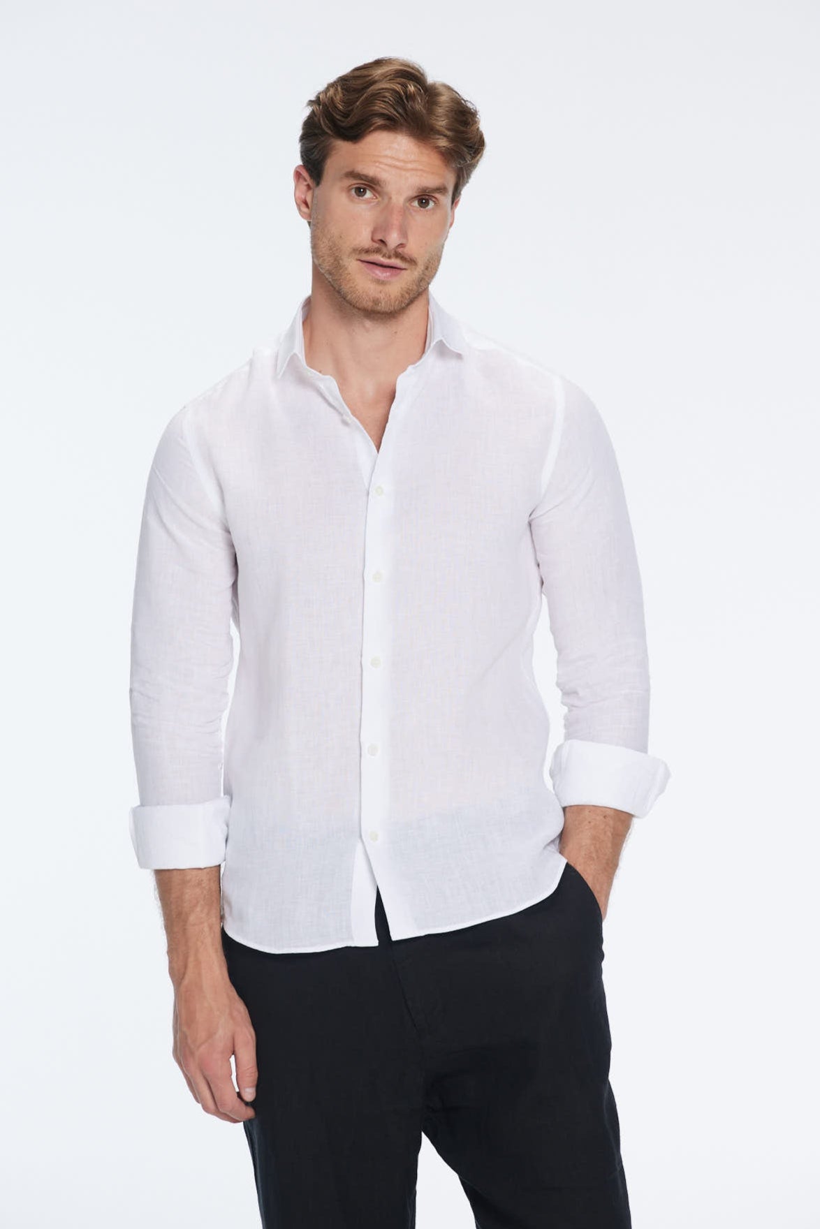 James White Linen Slim-Fit Shirt | Moeva | Men Classic Collar Shirts | Each week unveils new pieces—luxury swimwear, fluid resort silhouettes, and elevated summer-to-evening essentials designed to carry you from coastal escapes to city nights.