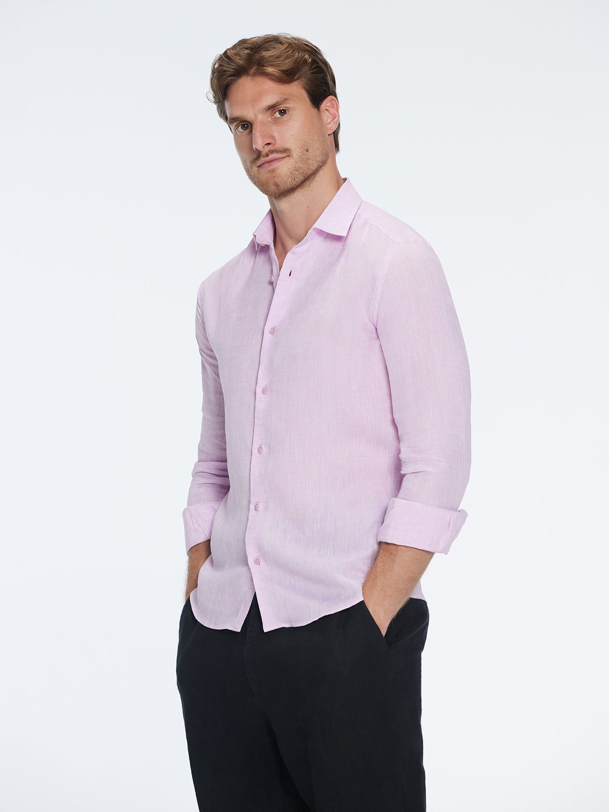 James Pink Linen Slim-Fit Shirt | Moeva | Shirt | Each week unveils new pieces—luxury swimwear, fluid resort silhouettes, and elevated summer-to-evening essentials designed to carry you from coastal escapes to city nights.