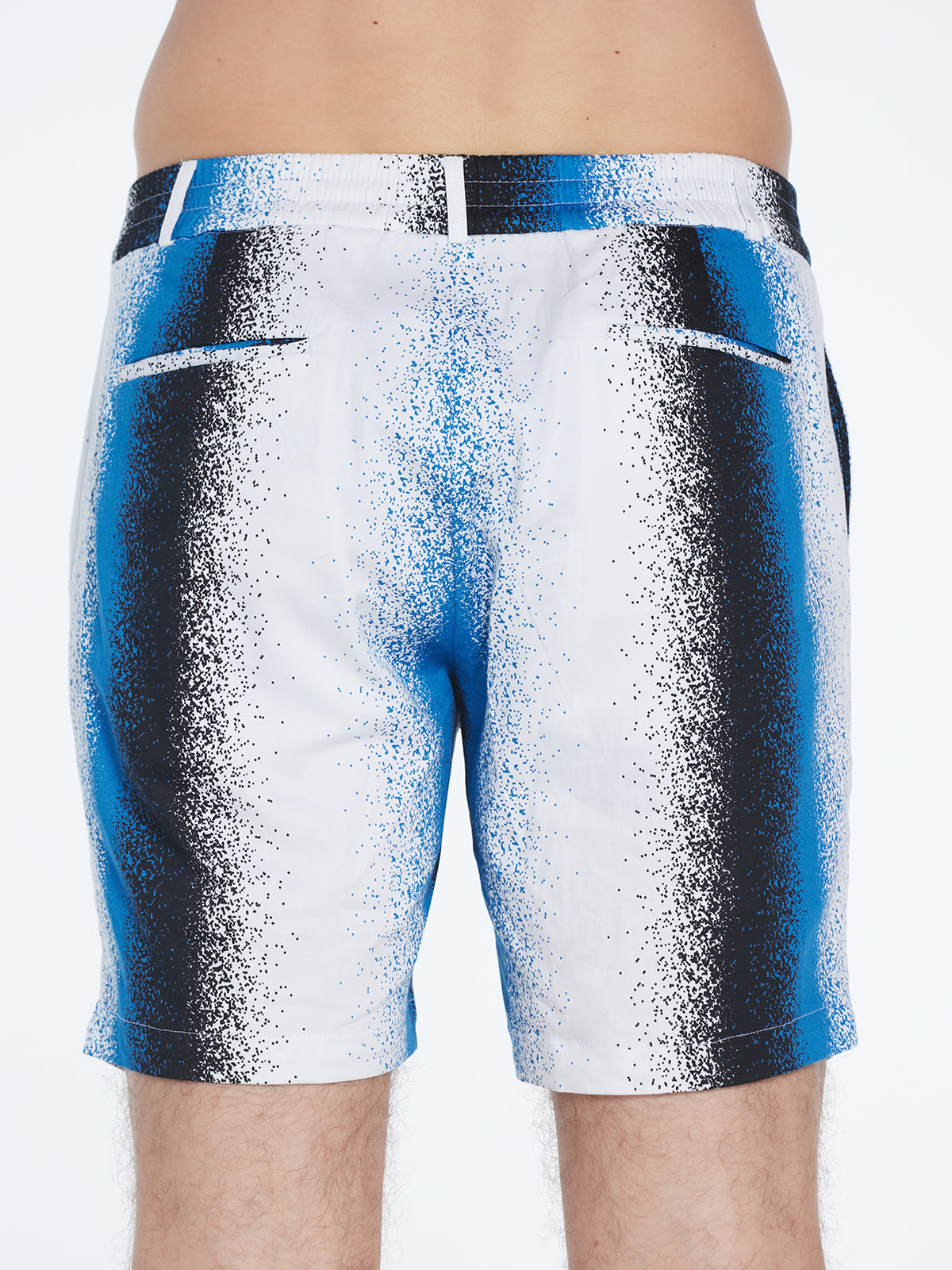 Dominic Blue Degraded Cotton Shorts | Moeva | Shorts | Each week unveils new pieces—luxury swimwear, fluid resort silhouettes, and elevated summer-to-evening essentials designed to carry you from coastal escapes to city nights.