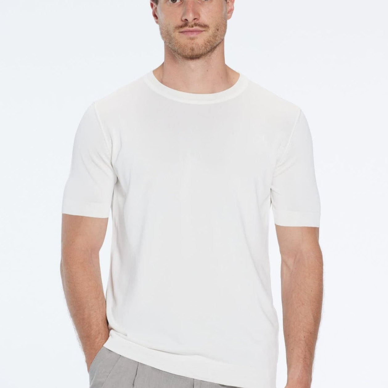 Oscar White Round Neck T-Shirt | Moeva | T-Shirt | Each week unveils new pieces—luxury swimwear, fluid resort silhouettes, and elevated summer-to-evening essentials designed to carry you from coastal escapes to city nights.