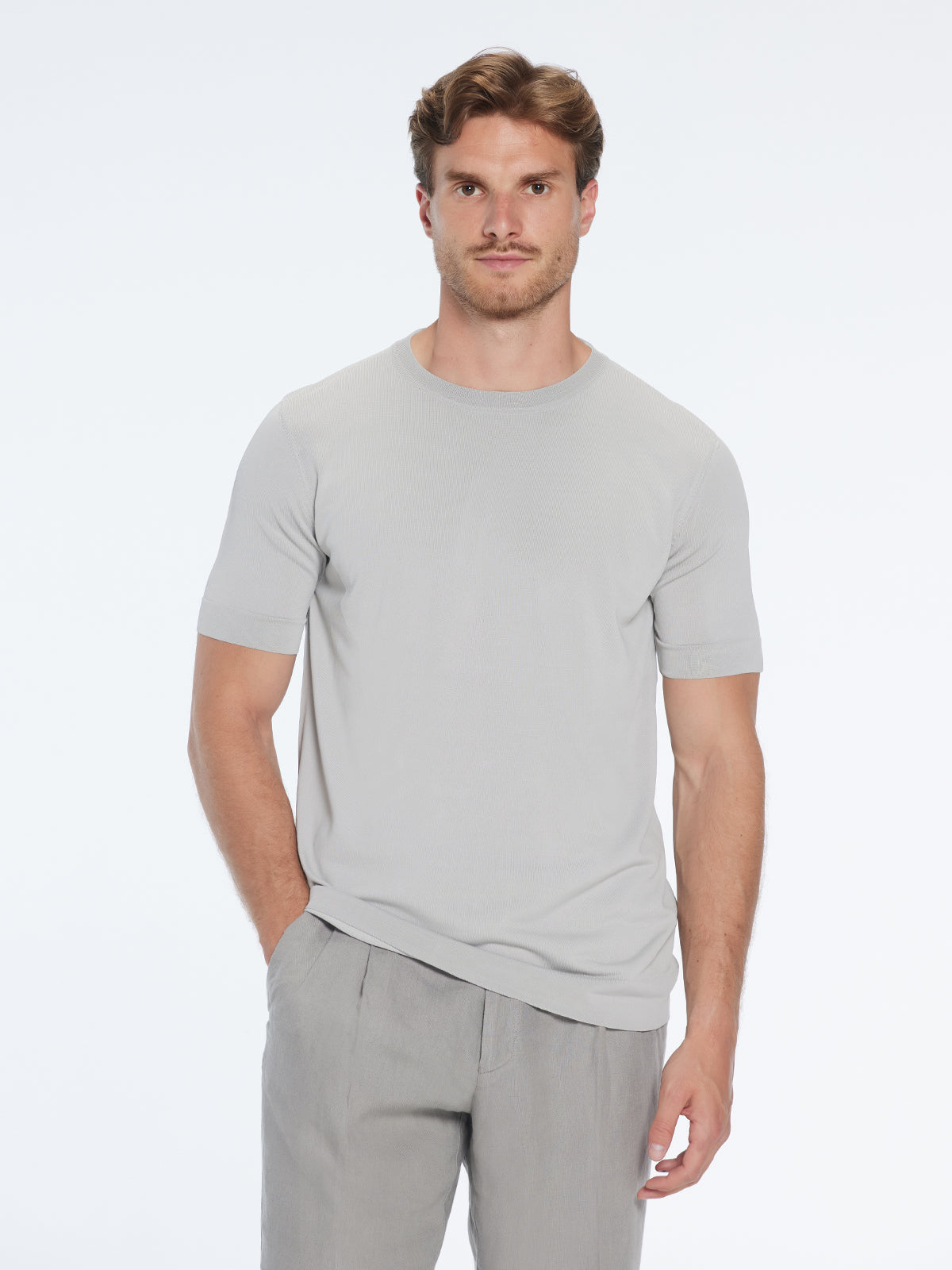 Oscar Grey Round Neck T-Shirt | Moeva | T-Shirt | Each week unveils new pieces—luxury swimwear, fluid resort silhouettes, and elevated summer-to-evening essentials designed to carry you from coastal escapes to city nights.