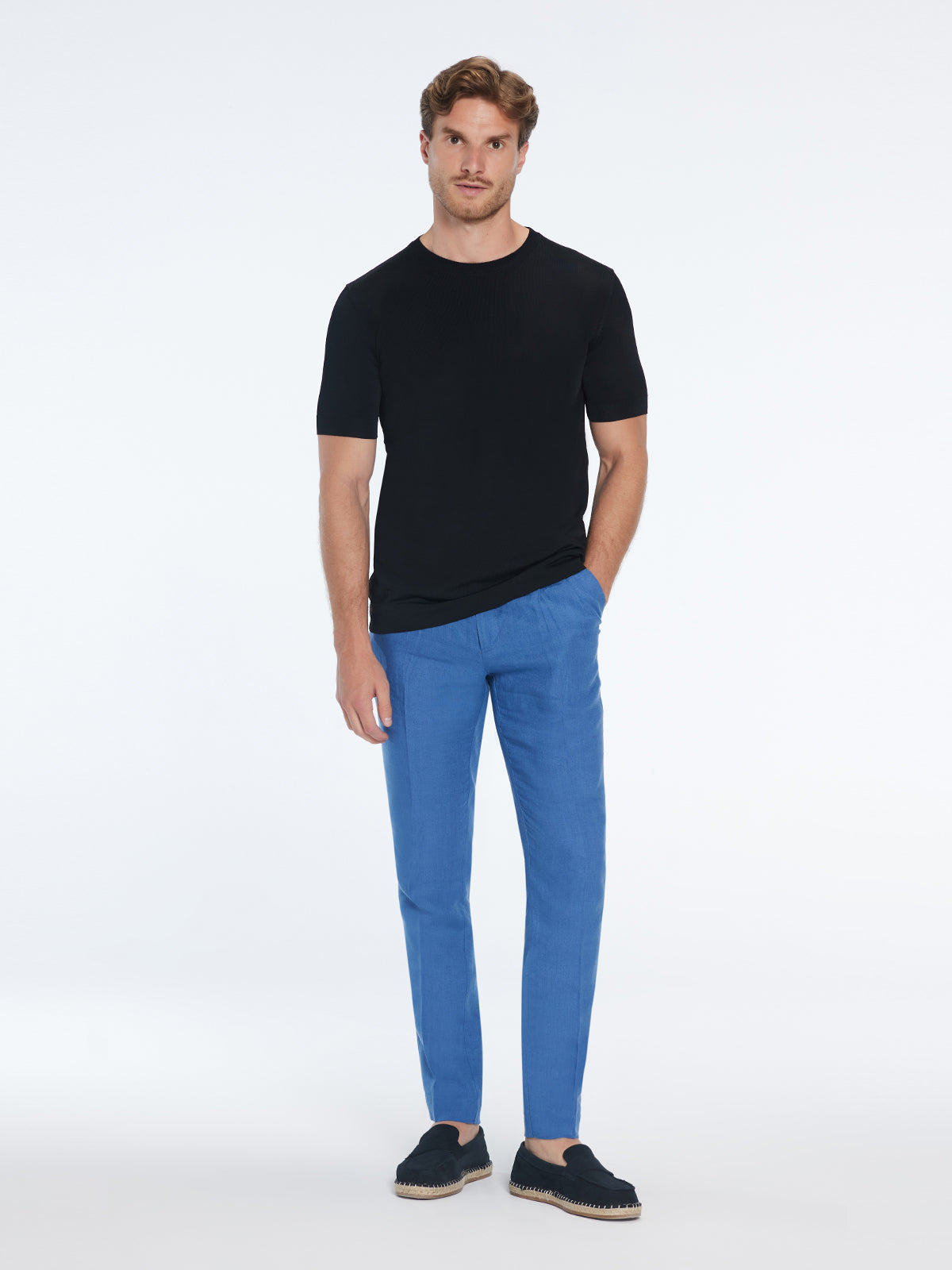 Enzo Azure Linen Straight-Leg Pants | Moeva | Pants | Each week unveils new pieces—luxury swimwear, fluid resort silhouettes, and elevated summer-to-evening essentials designed to carry you from coastal escapes to city nights.