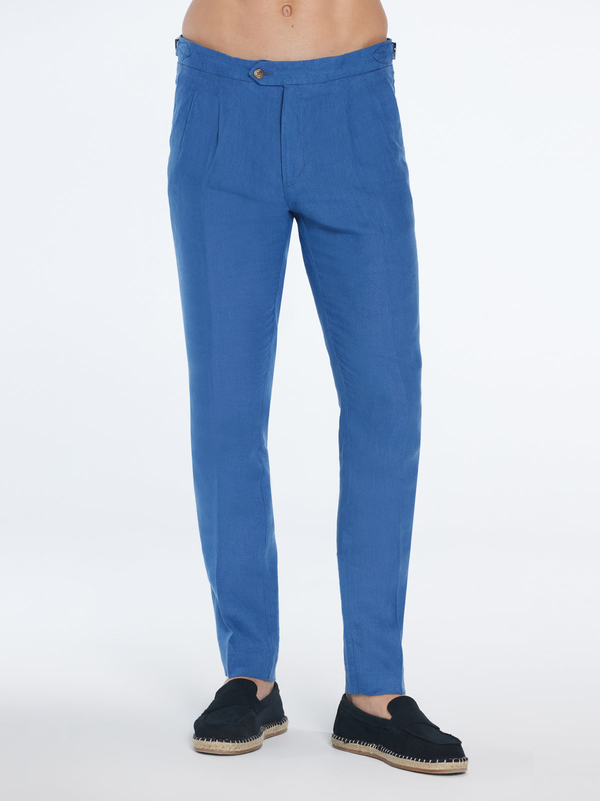 Enzo Azure Linen Straight-Leg Pants | Moeva | Pants | Each week unveils new pieces—luxury swimwear, fluid resort silhouettes, and elevated summer-to-evening essentials designed to carry you from coastal escapes to city nights.