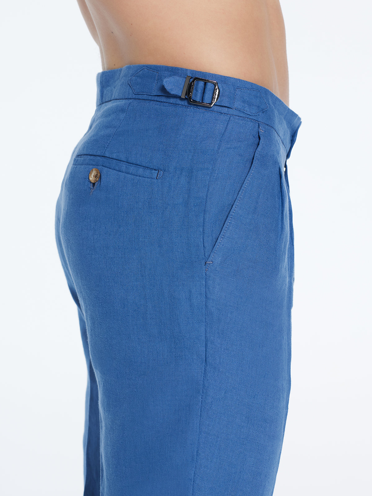 Enzo Azure Linen Straight-Leg Pants | Moeva | Pants | Each week unveils new pieces—luxury swimwear, fluid resort silhouettes, and elevated summer-to-evening essentials designed to carry you from coastal escapes to city nights.