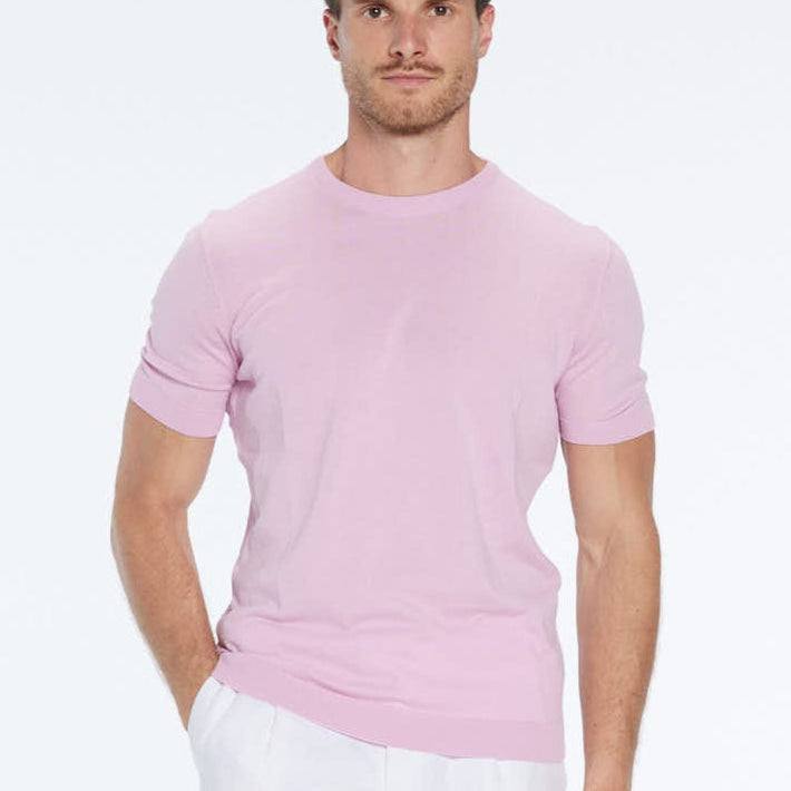 Baron Pink Round-Neck Cotton T-Shirt | Moeva | T-Shirt | Each week unveils new pieces—luxury swimwear, fluid resort silhouettes, and elevated summer-to-evening essentials designed to carry you from coastal escapes to city nights.