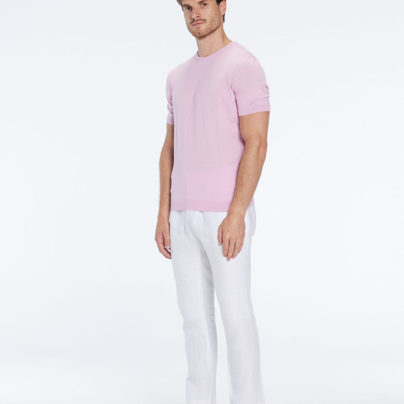 Baron Pink Round-Neck Cotton T-Shirt | Moeva | T-Shirt | Each week unveils new pieces—luxury swimwear, fluid resort silhouettes, and elevated summer-to-evening essentials designed to carry you from coastal escapes to city nights.