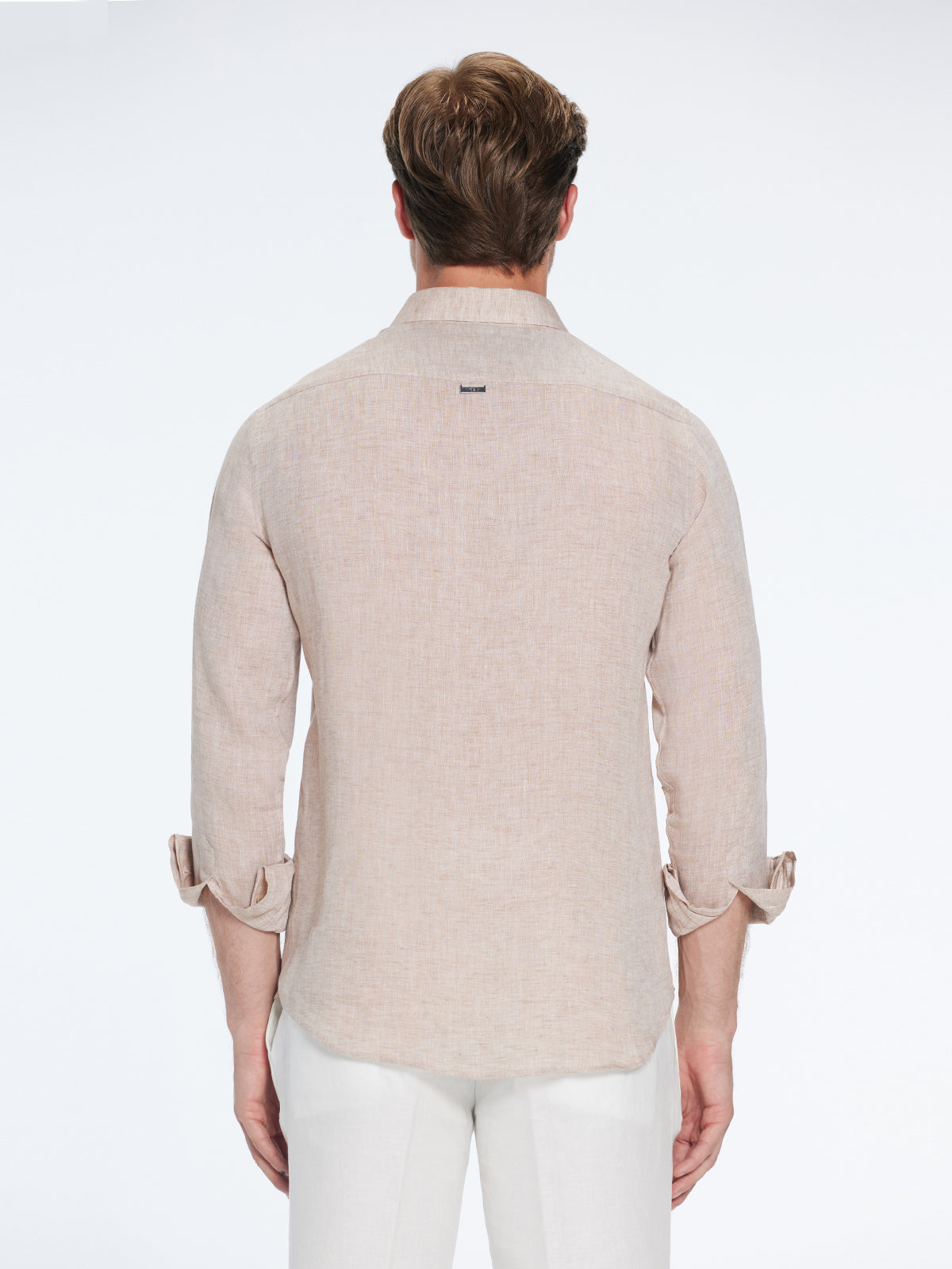 Harry Nude Linen Shirt with Spread Collar | Moeva | Shirt | Each week unveils new pieces—luxury swimwear, fluid resort silhouettes, and elevated summer-to-evening essentials designed to carry you from coastal escapes to city nights.