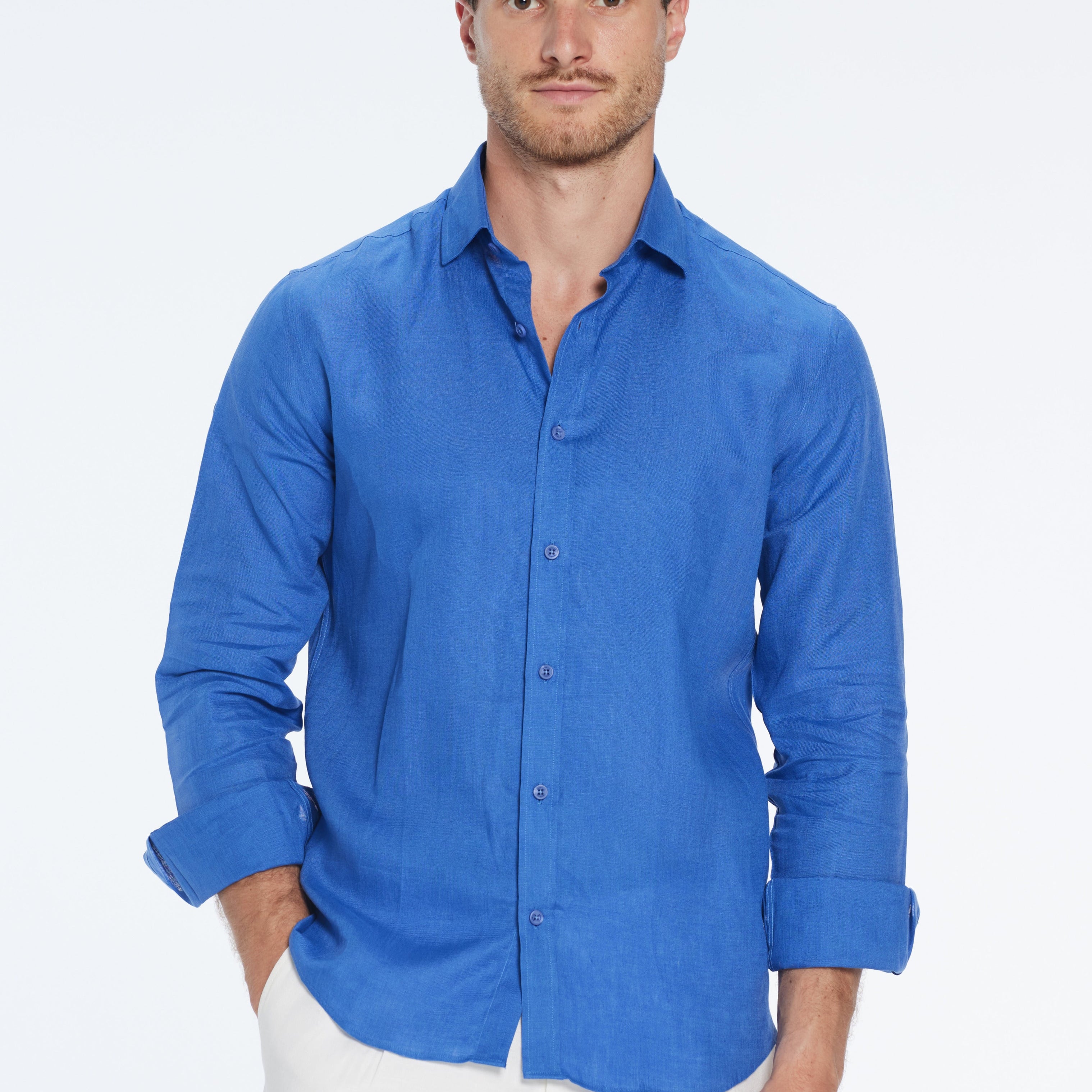 Harry Sax Blue Linen Shirt with Spread Collar | Moeva | Shirt | Each week unveils new pieces—luxury swimwear, fluid resort silhouettes, and elevated summer-to-evening essentials designed to carry you from coastal escapes to city nights.