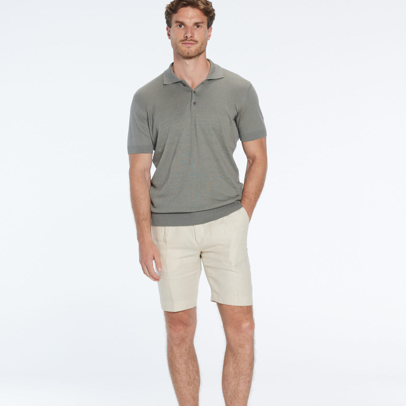 Johan Khaki Cotton Polo Shirt | Moeva | T-Shirt | Each week unveils new pieces—luxury swimwear, fluid resort silhouettes, and elevated summer-to-evening essentials designed to carry you from coastal escapes to city nights.